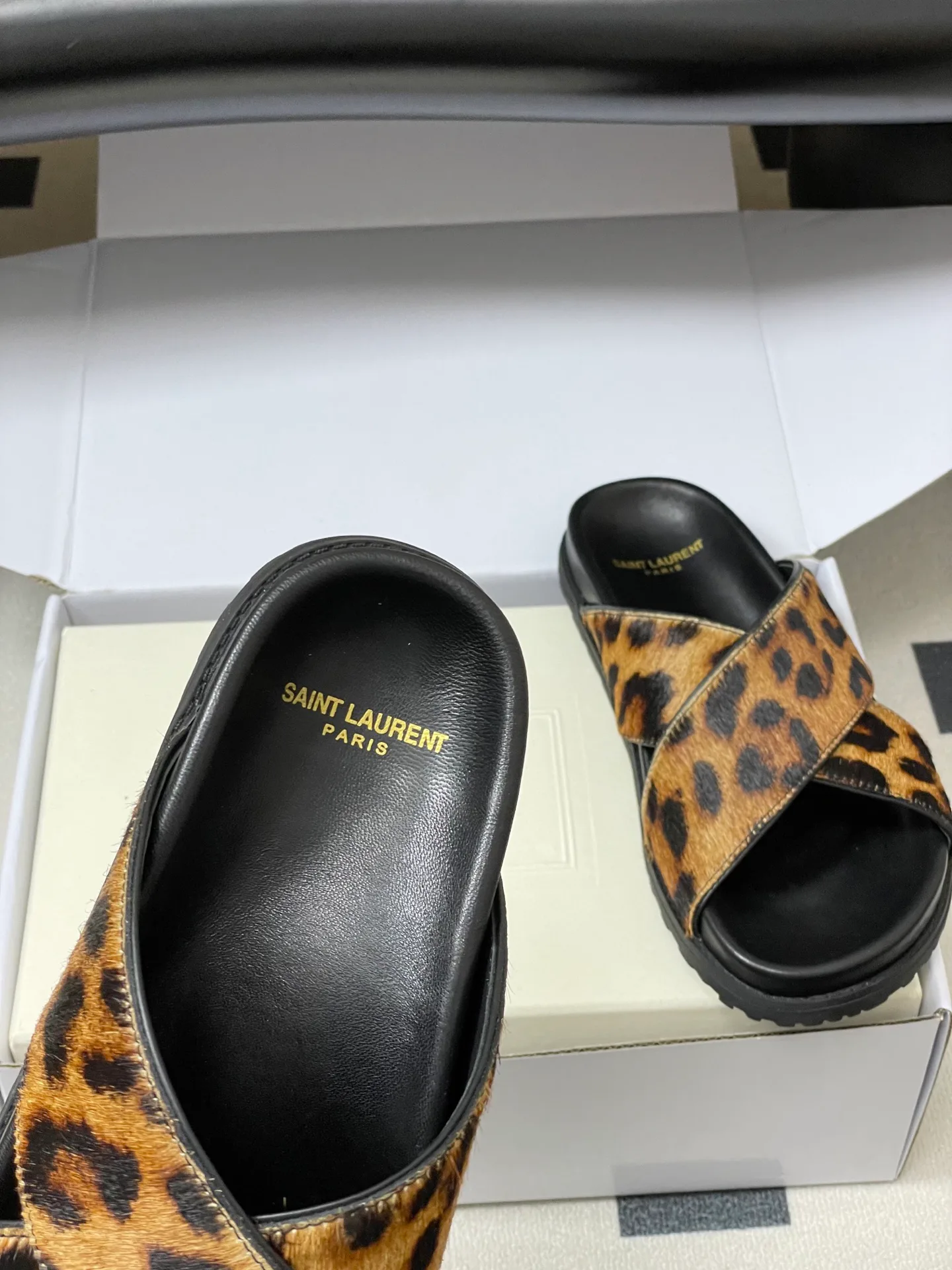 Сандалии Женские Saint Laurent 11220108