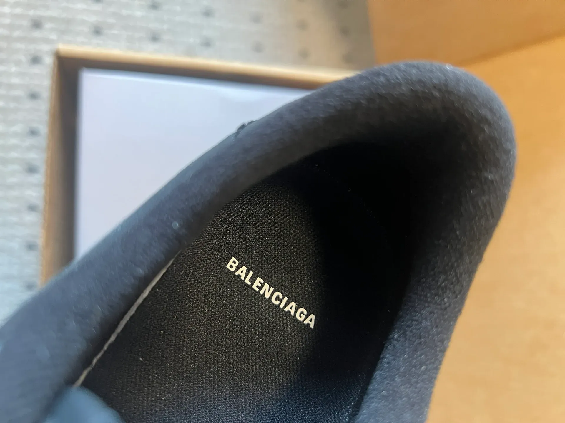 Кроссовки Женские Balenciaga 479023
