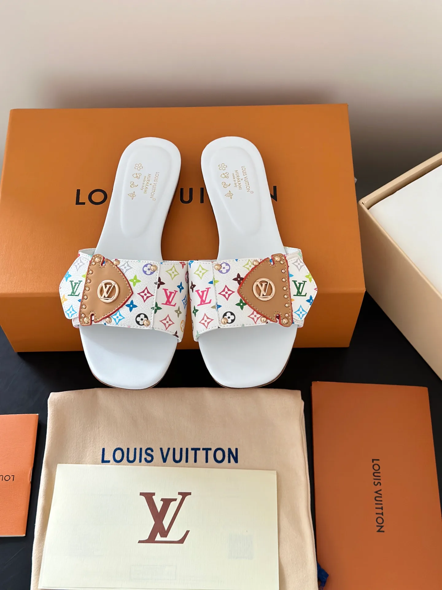 Шлепанцы Женские Louis Vuitton 12798331