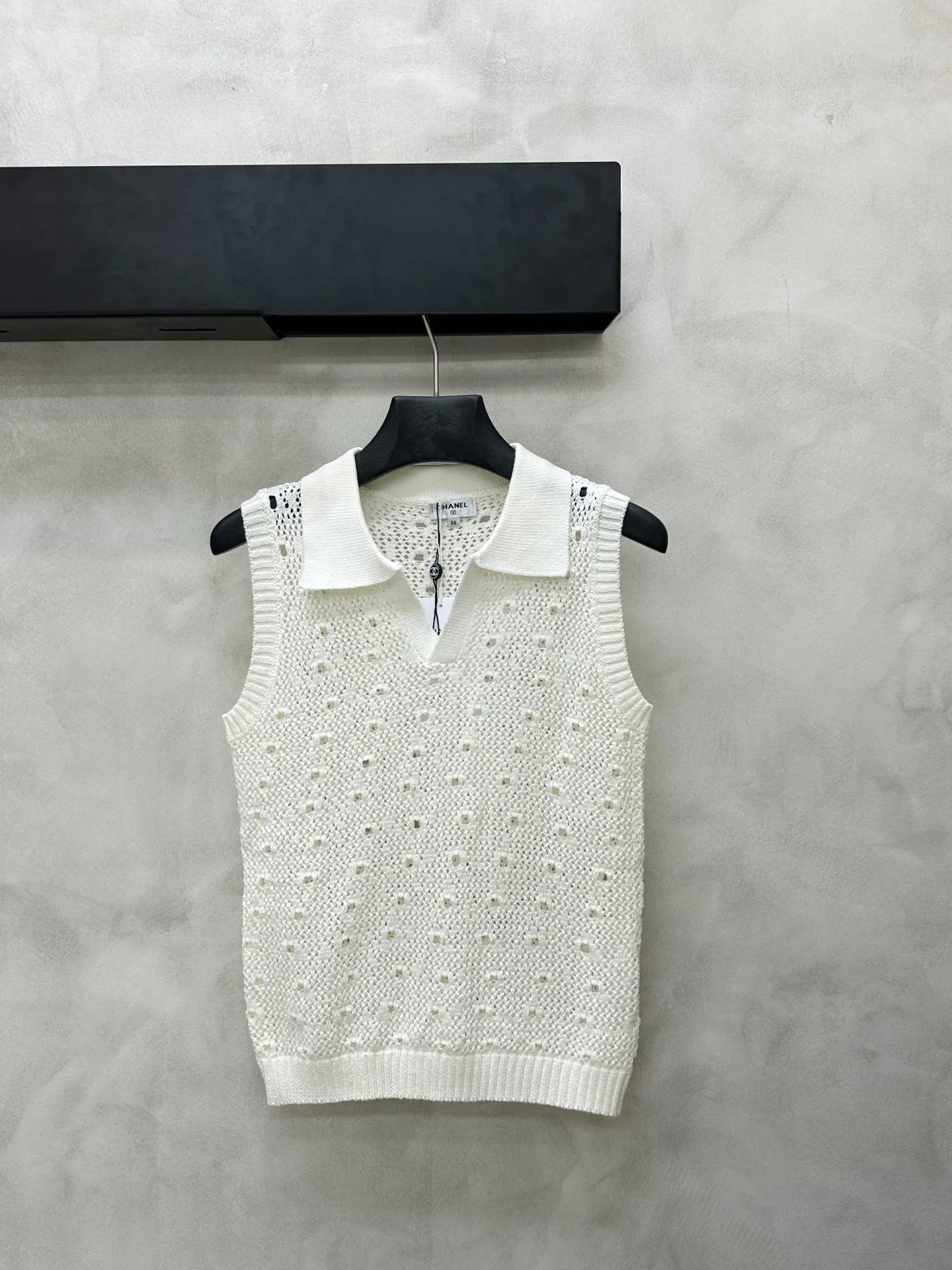 Жилеты Женские Chanel 12960834