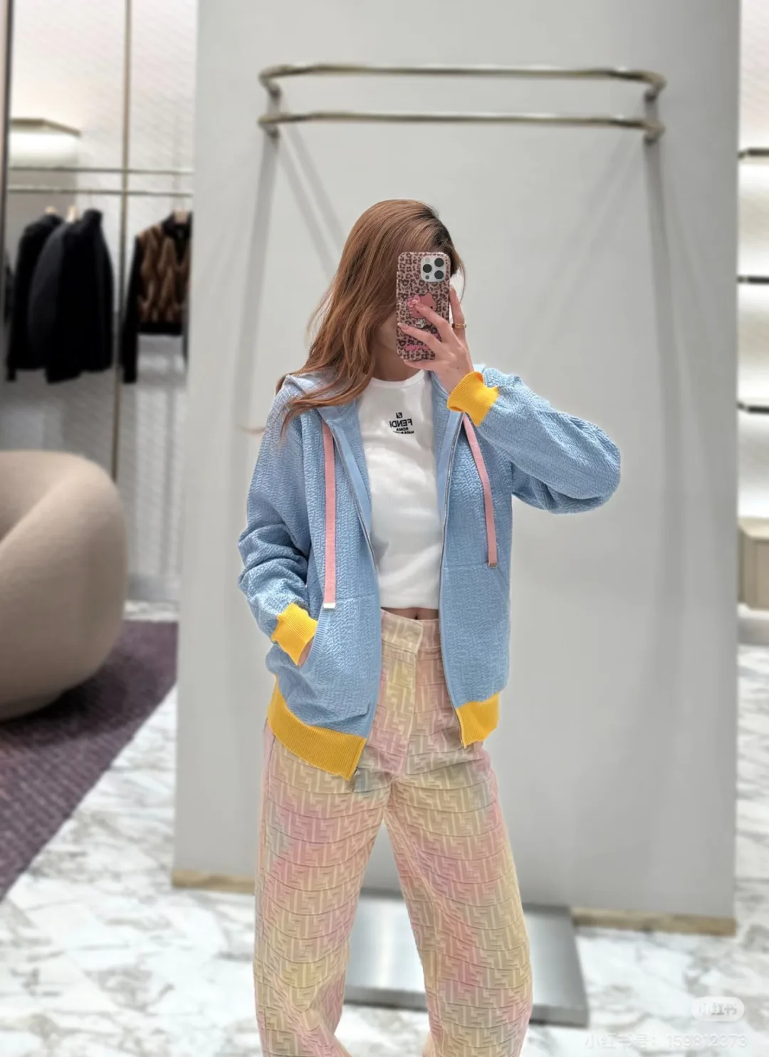 Куртки И Пуховики Женские Fendi 11683716