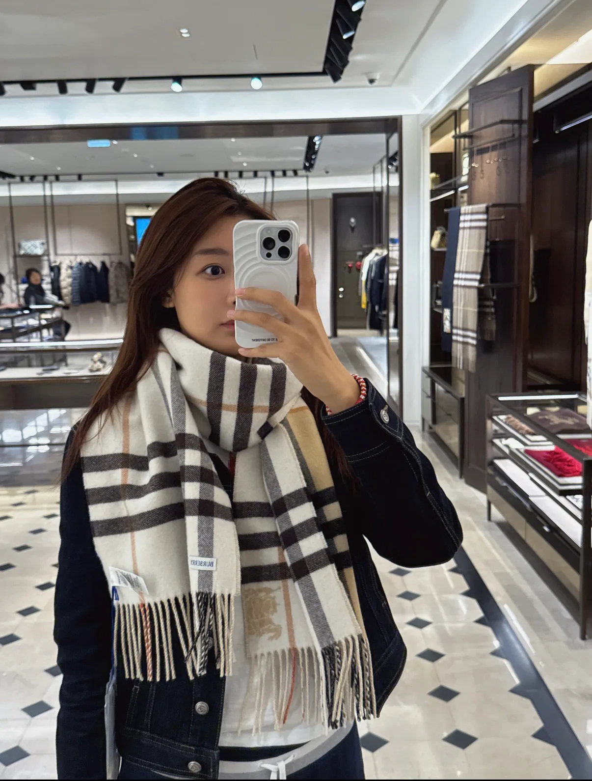 Шарфы Burberry 18275105