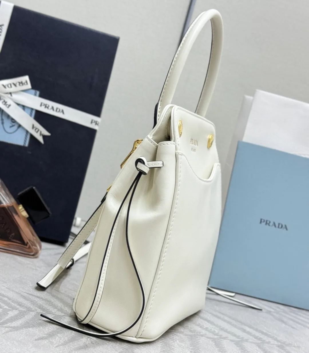 Классические Сумки Женские Prada 12131033