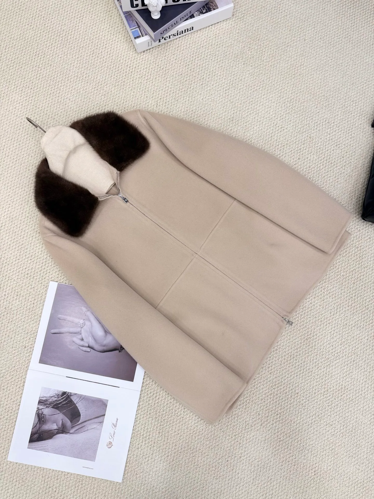 Пальто Женские Loro Piana 18578178