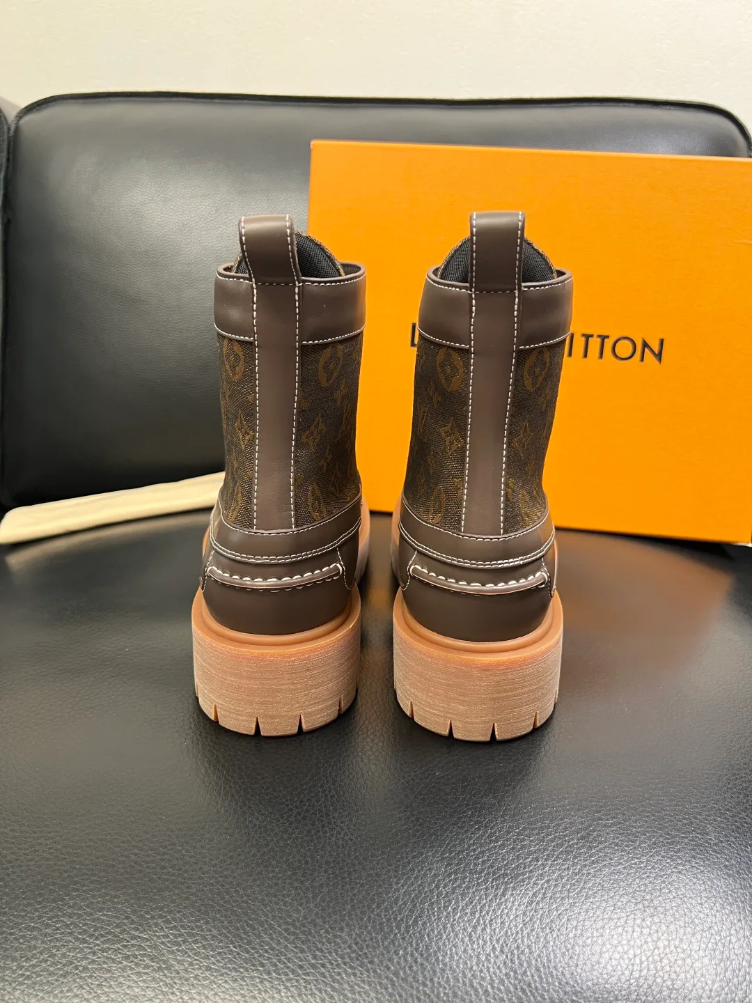 Ботинки Мужские Louis Vuitton 18417485