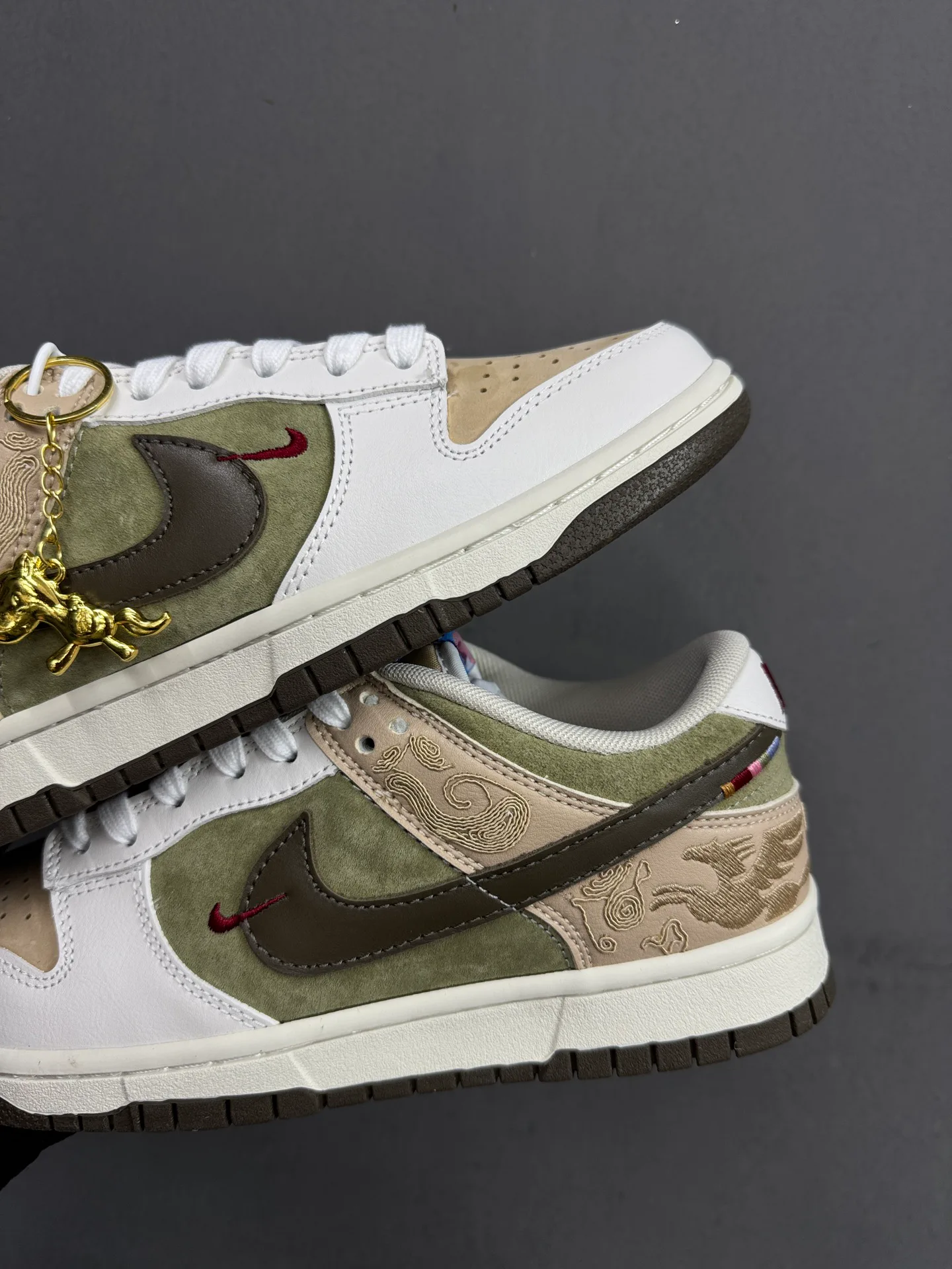 Кроссовки Женские Nike 663104