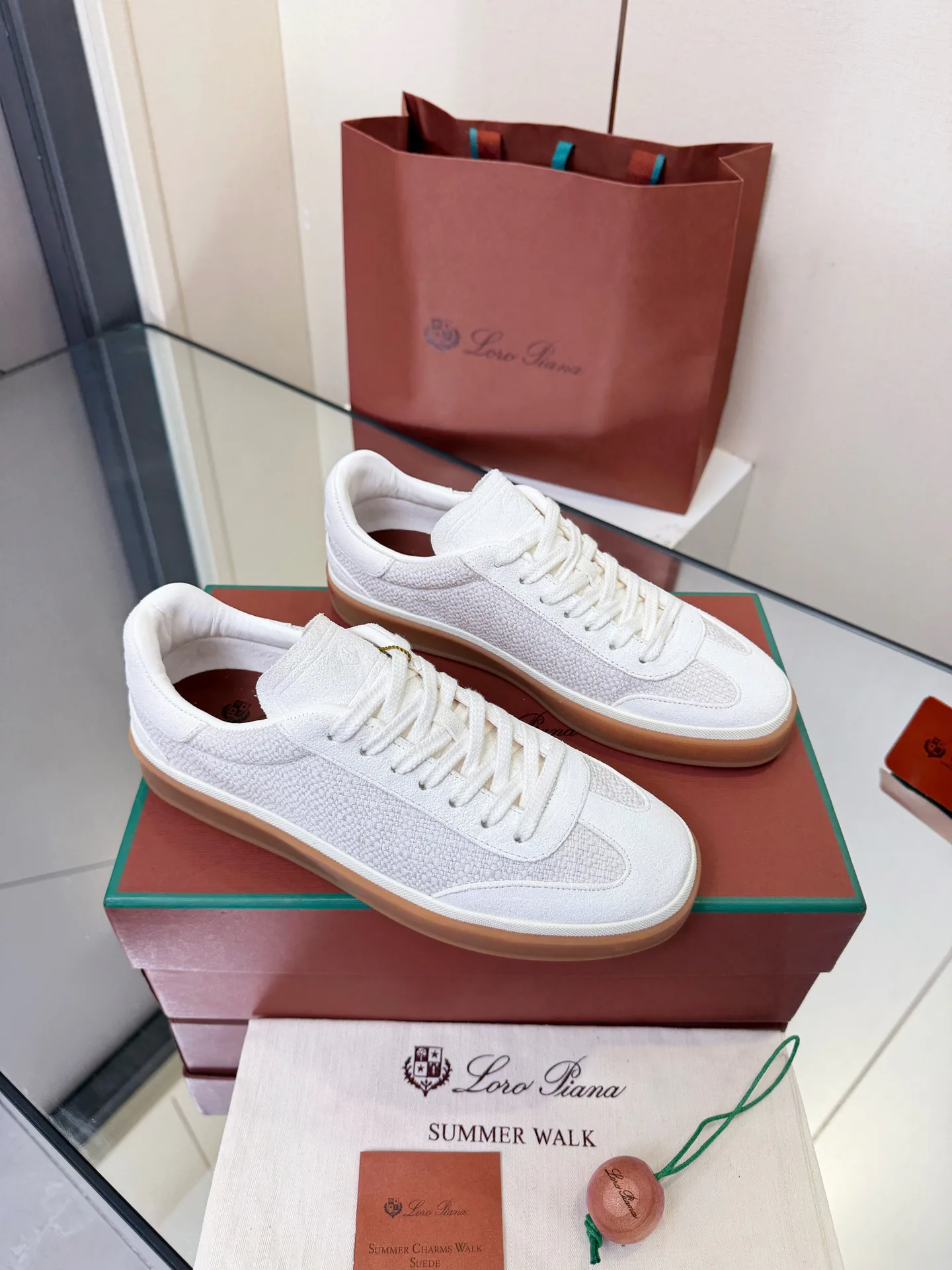 Кроссовки Женские Loro Piana 18534356