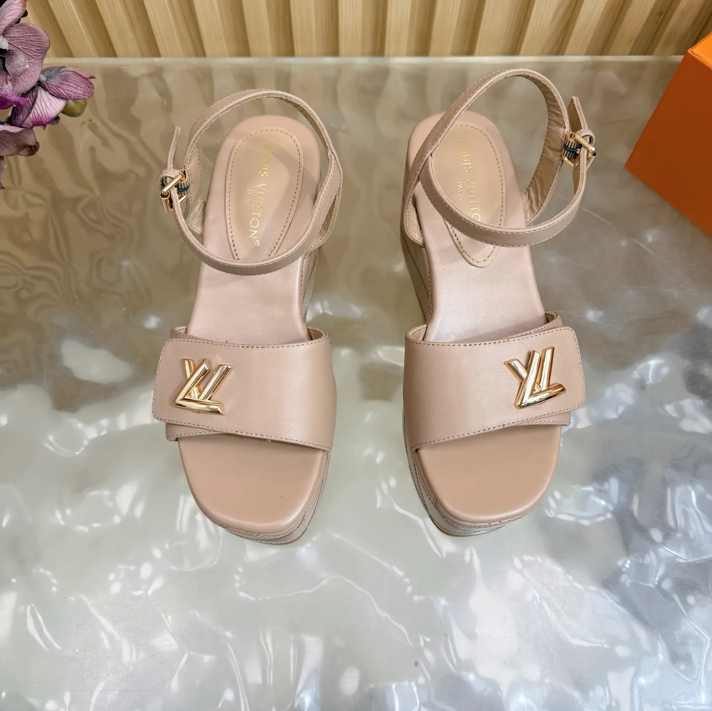 Босоножки Женские Louis Vuitton 1881578