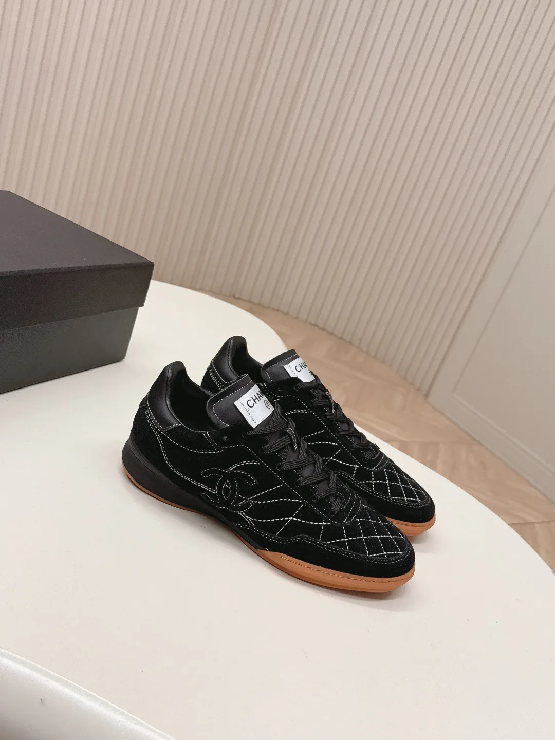 Кроссовки Женские Chanel 11621205