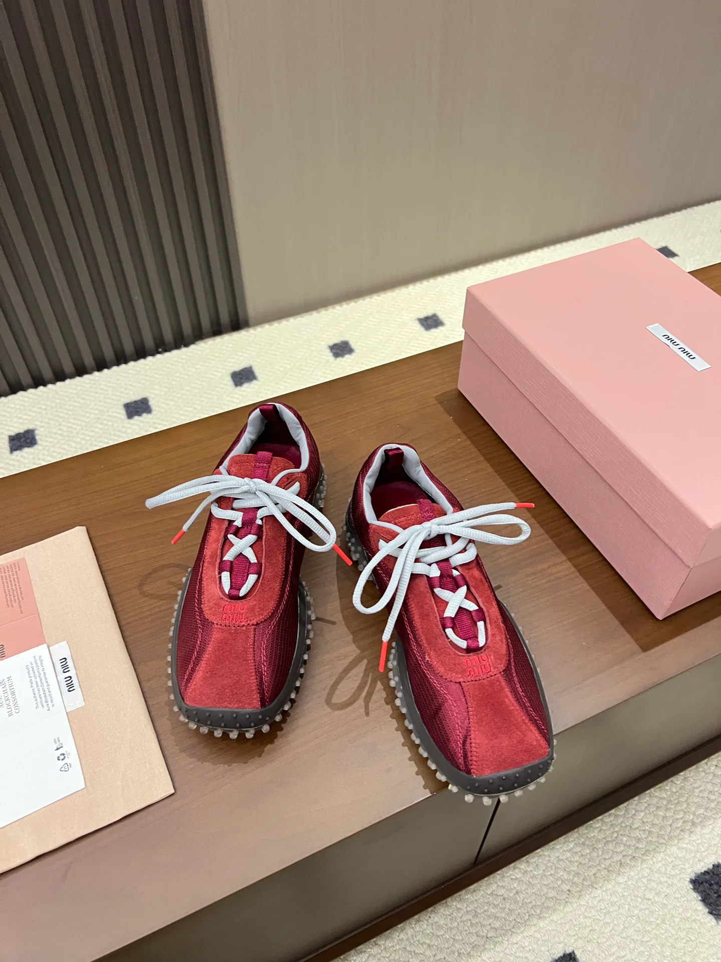 Кроссовки Женские Miu Miu 17968606
