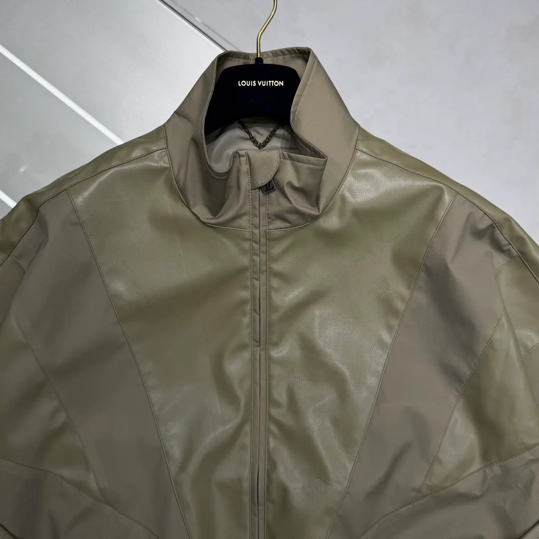 Куртки И Пуховики Мужские Louis Vuitton 17548749