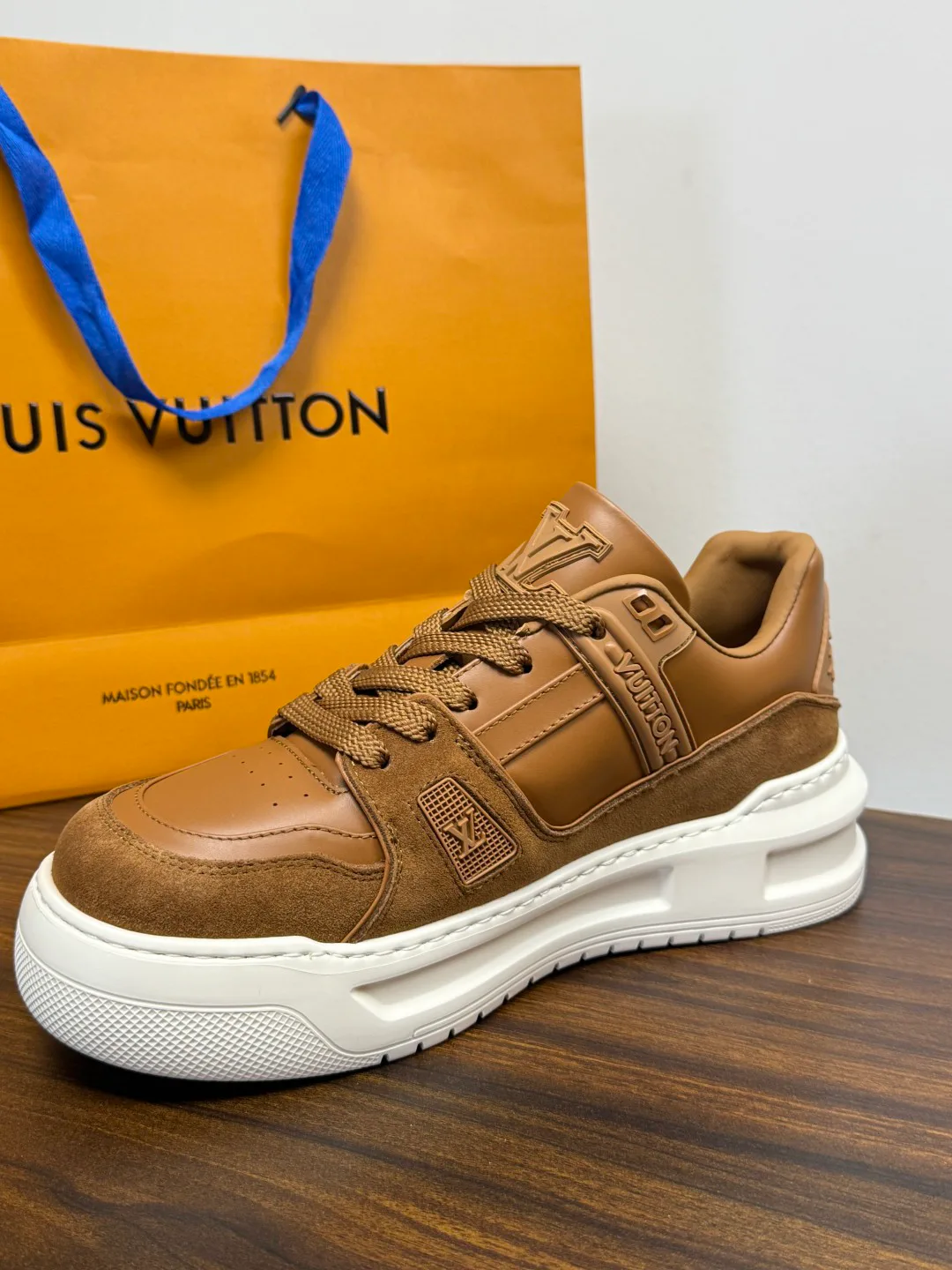Кроссовки Мужские Louis Vuitton 19716374