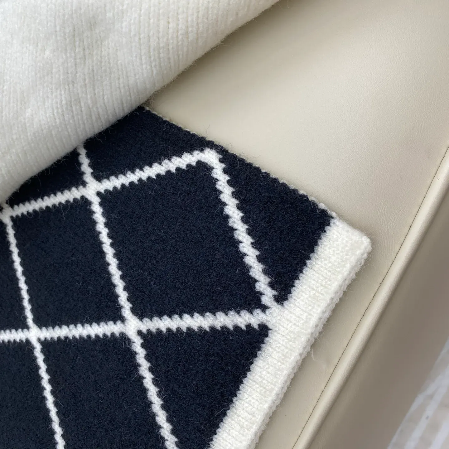 Шарфы Chanel 563337