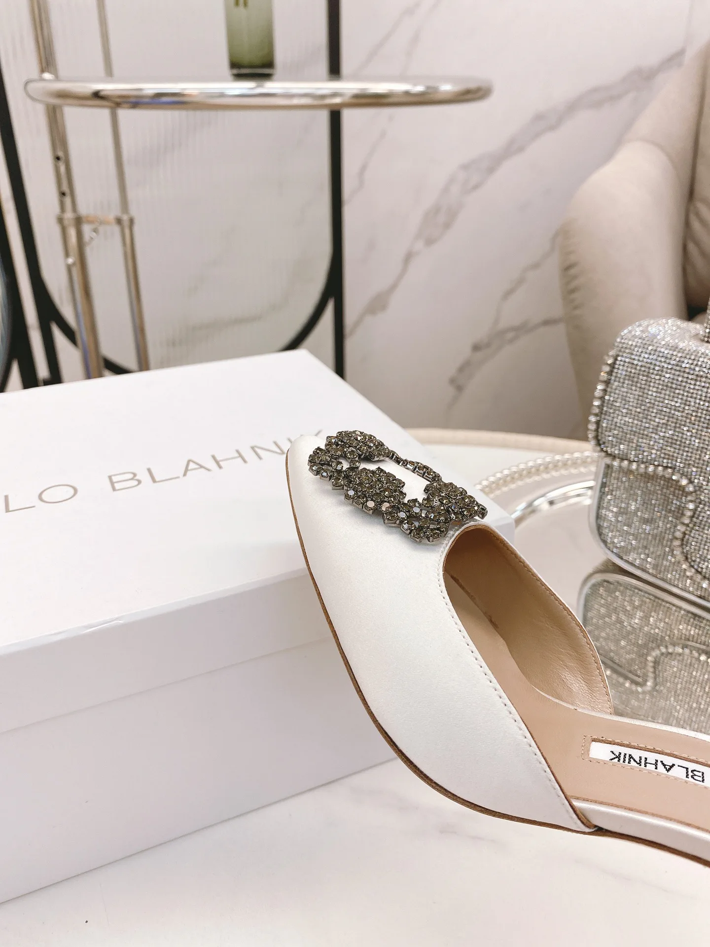 Туфли Женские Manolo Blahnik 18482412