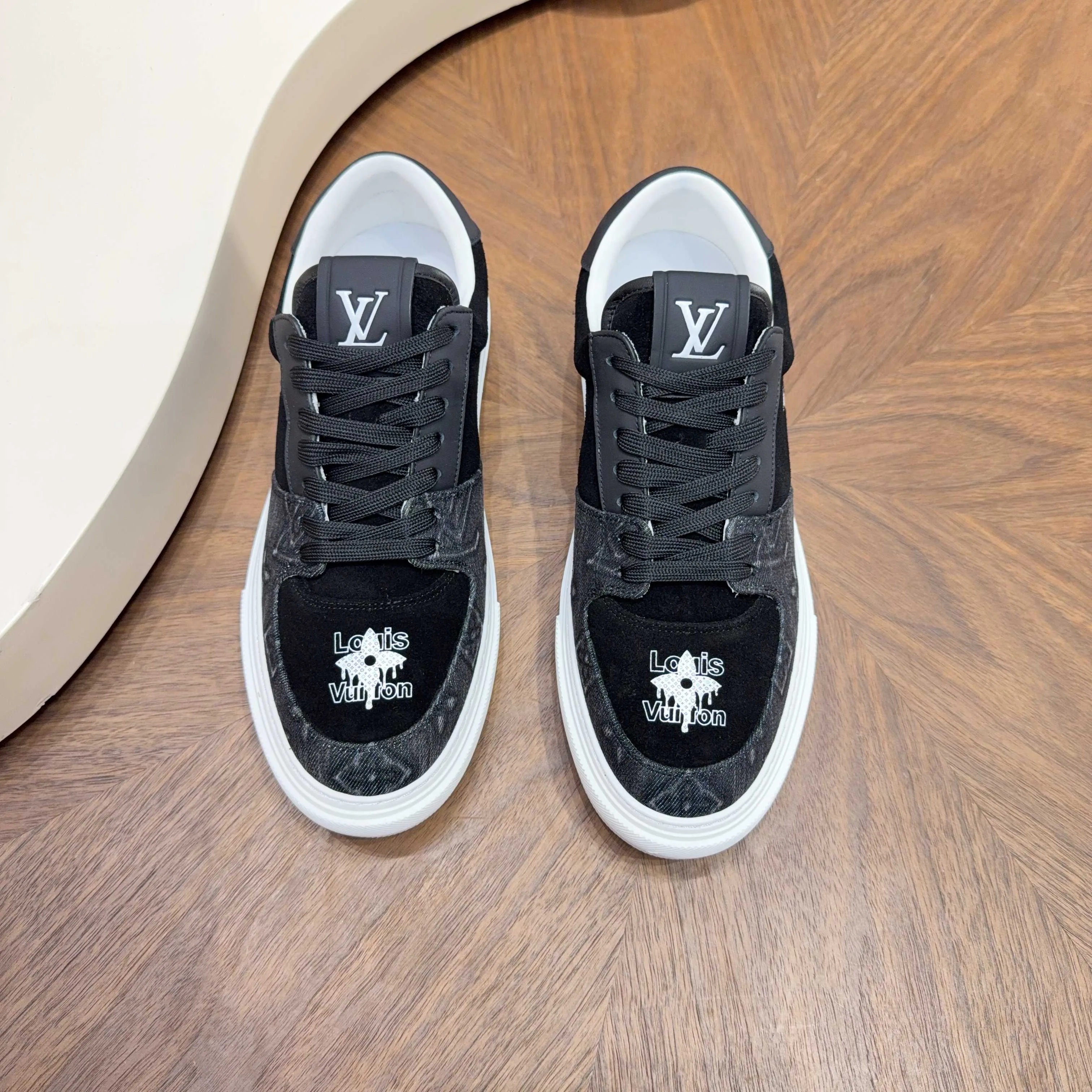 Кроссовки Мужские Louis Vuitton 17921396