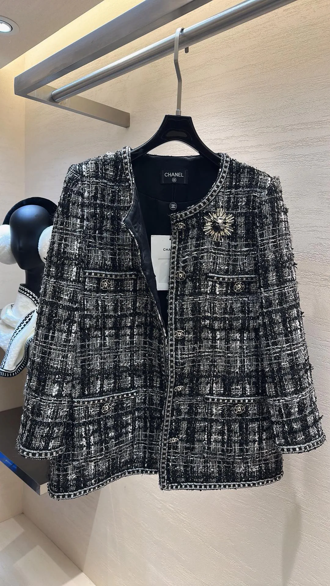 Куртки И Пуховики Женские Chanel 1314334