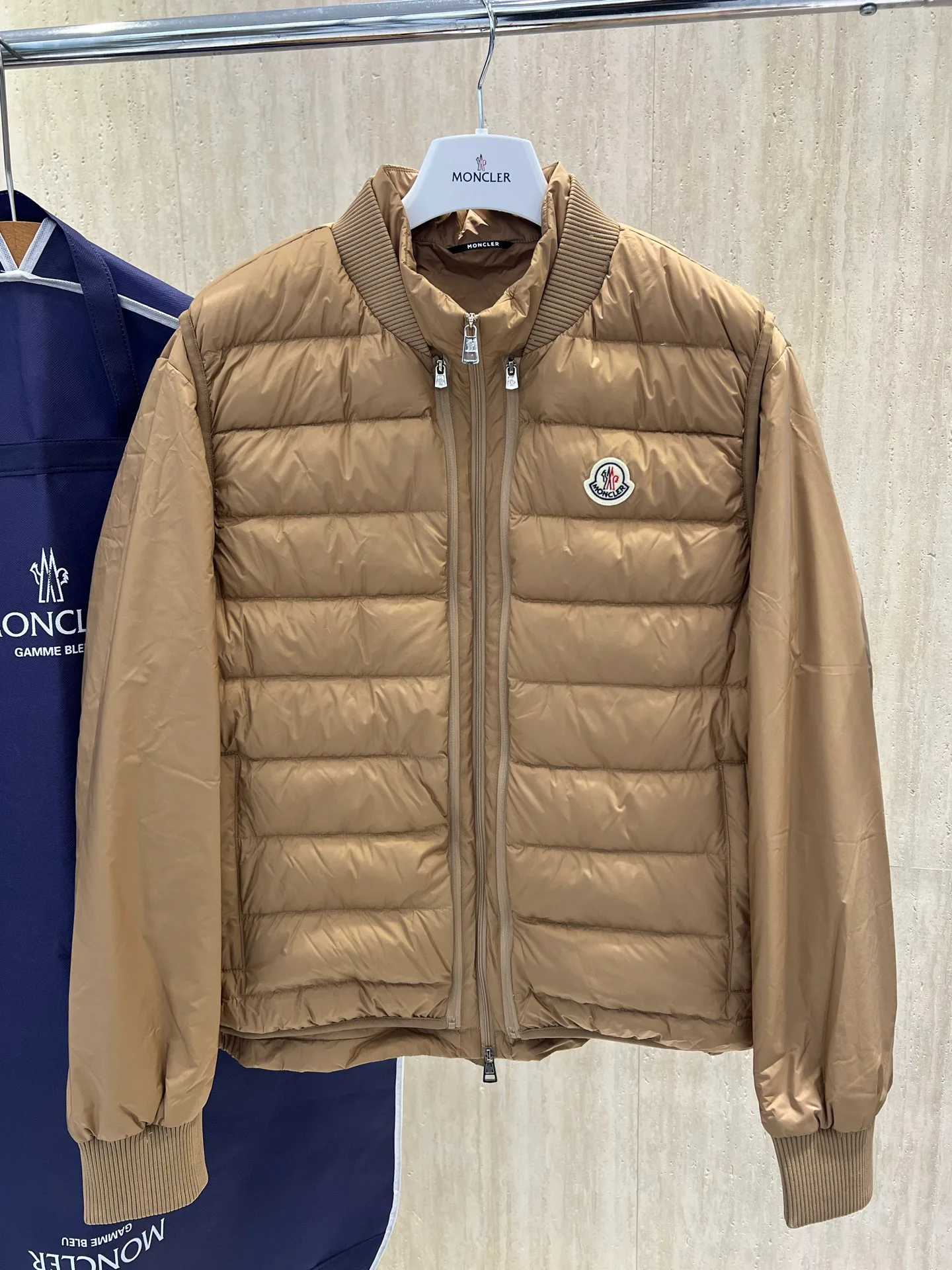 Куртки И Пуховики Женские Moncler 18264465
