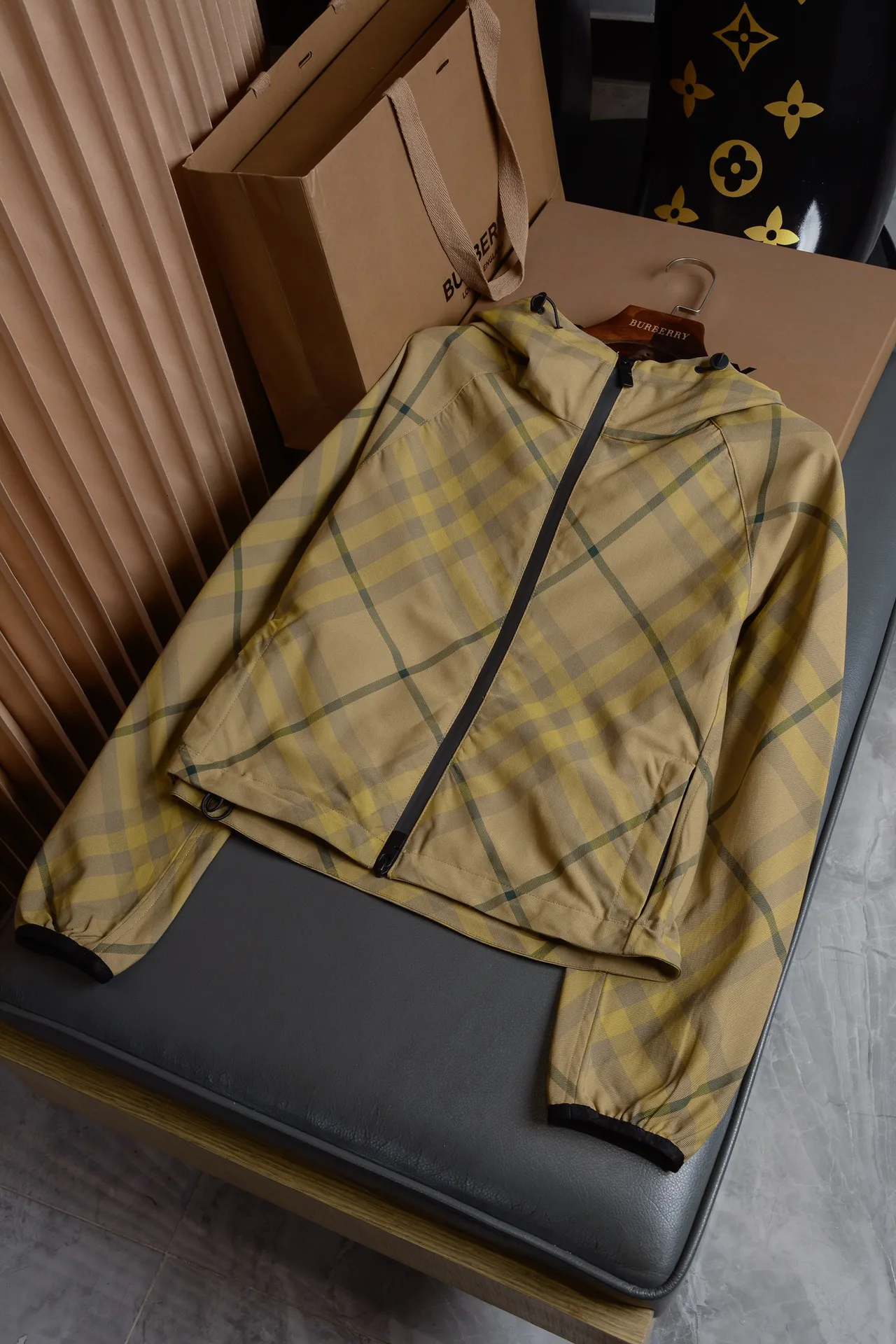 Куртки И Пуховики Мужские Burberry 13432896