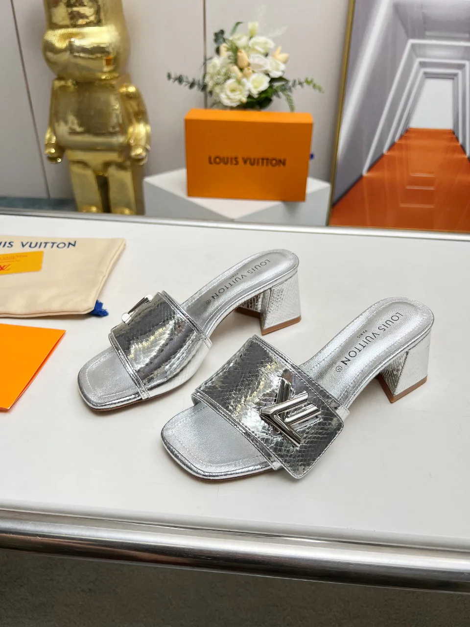Сандалии Женские Louis Vuitton 9623624