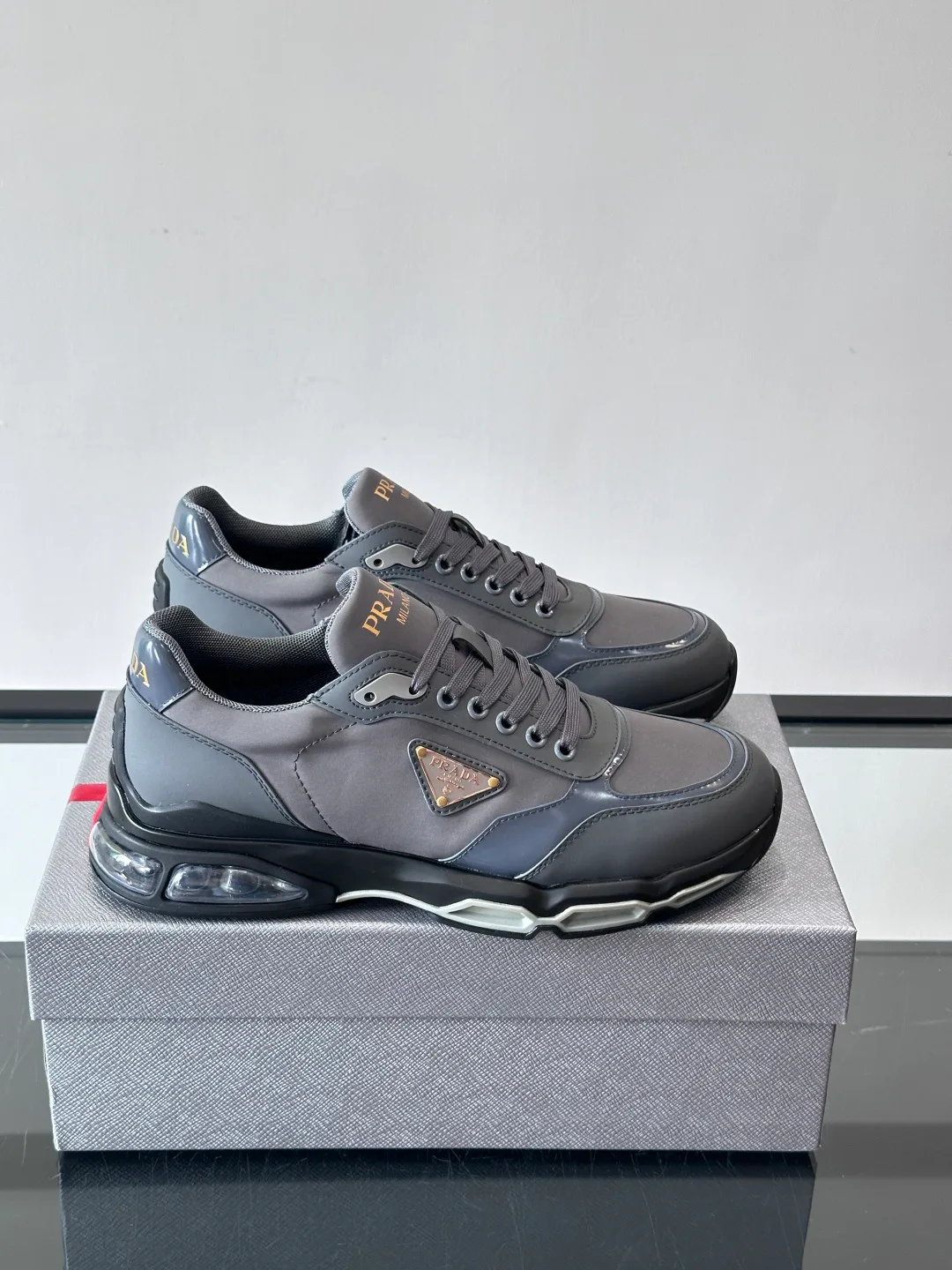 Кроссовки Мужские Prada 10697426