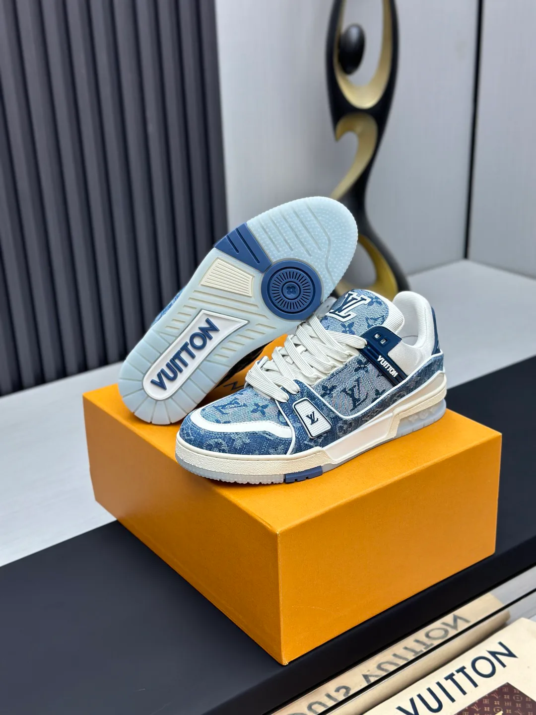 Кроссовки Женские Louis Vuitton 271996