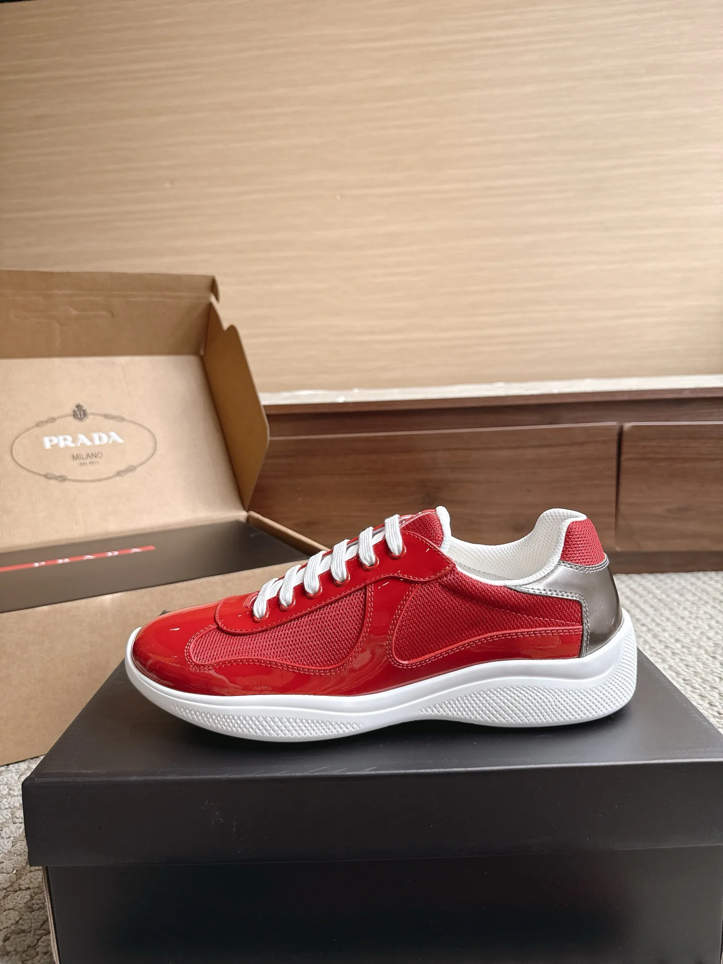 Кроссовки Женские Prada 17470451