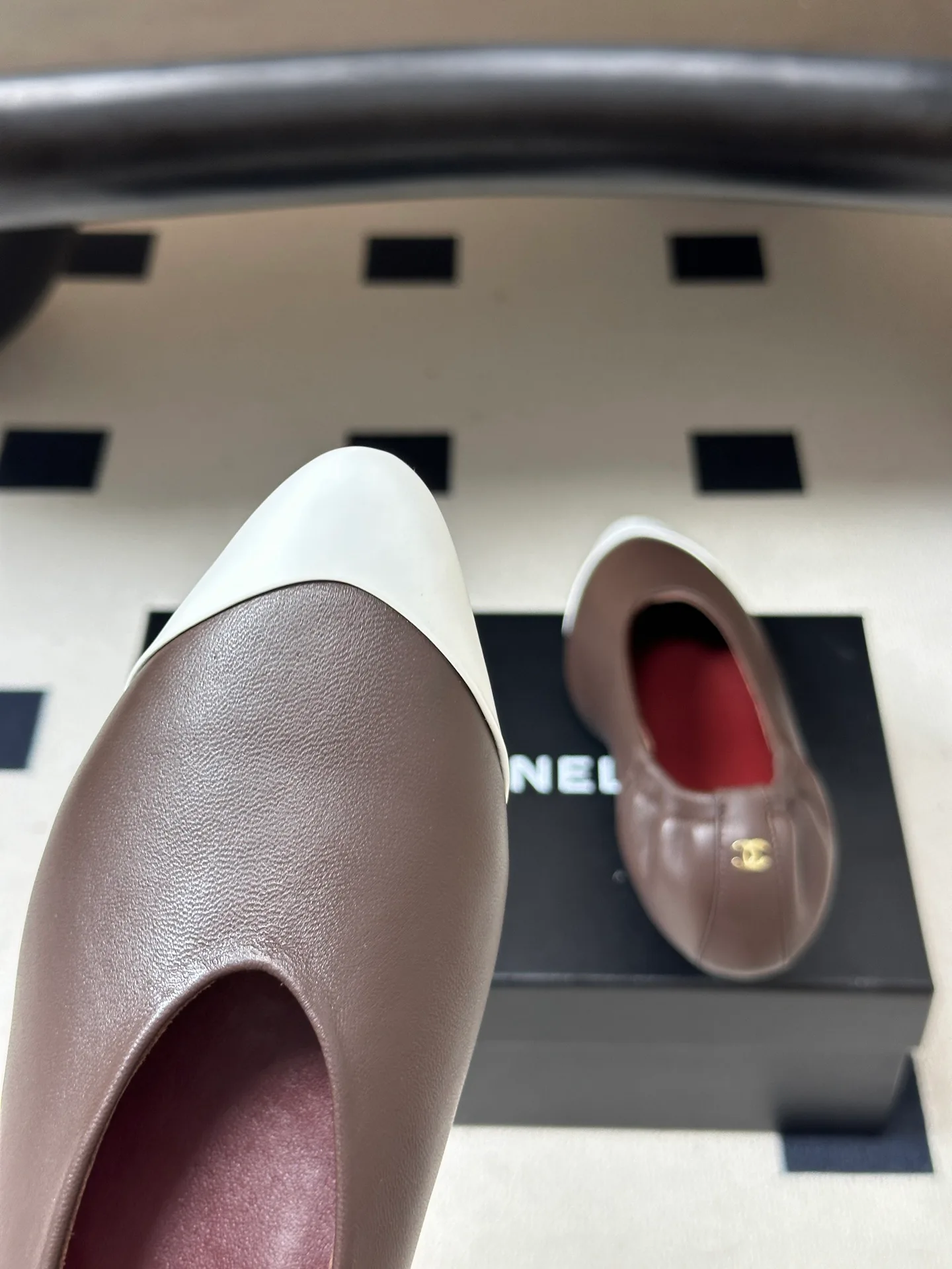 Туфли Женские Chanel 18049189