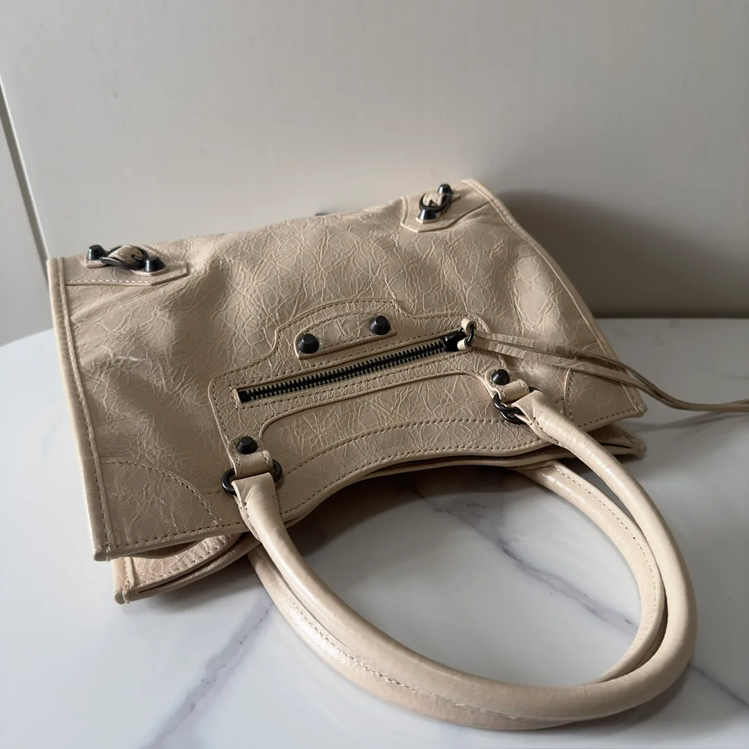 Классические Сумки Женские Balenciaga 11872237