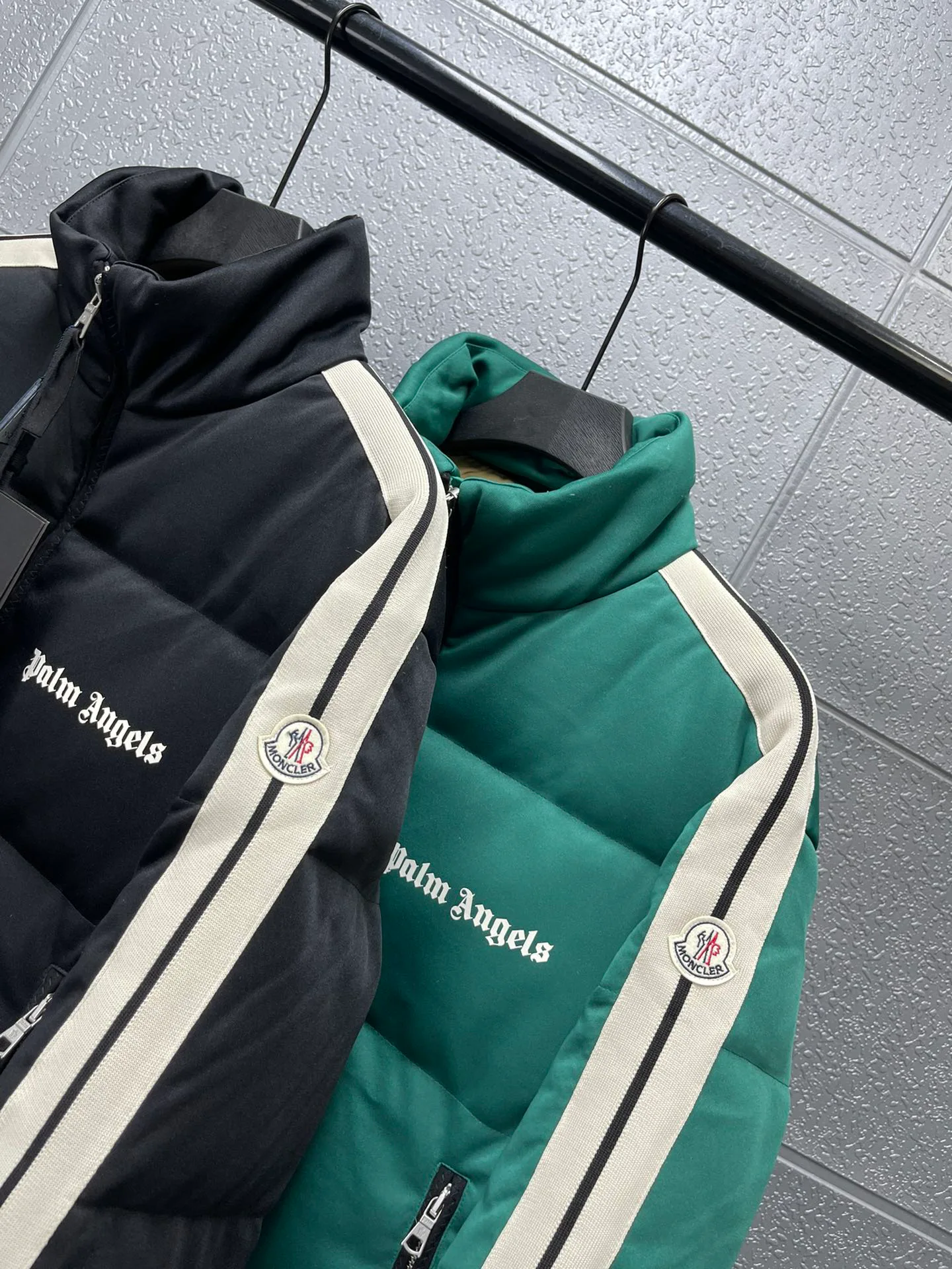 Куртки И Пуховики Мужские Moncler 816398