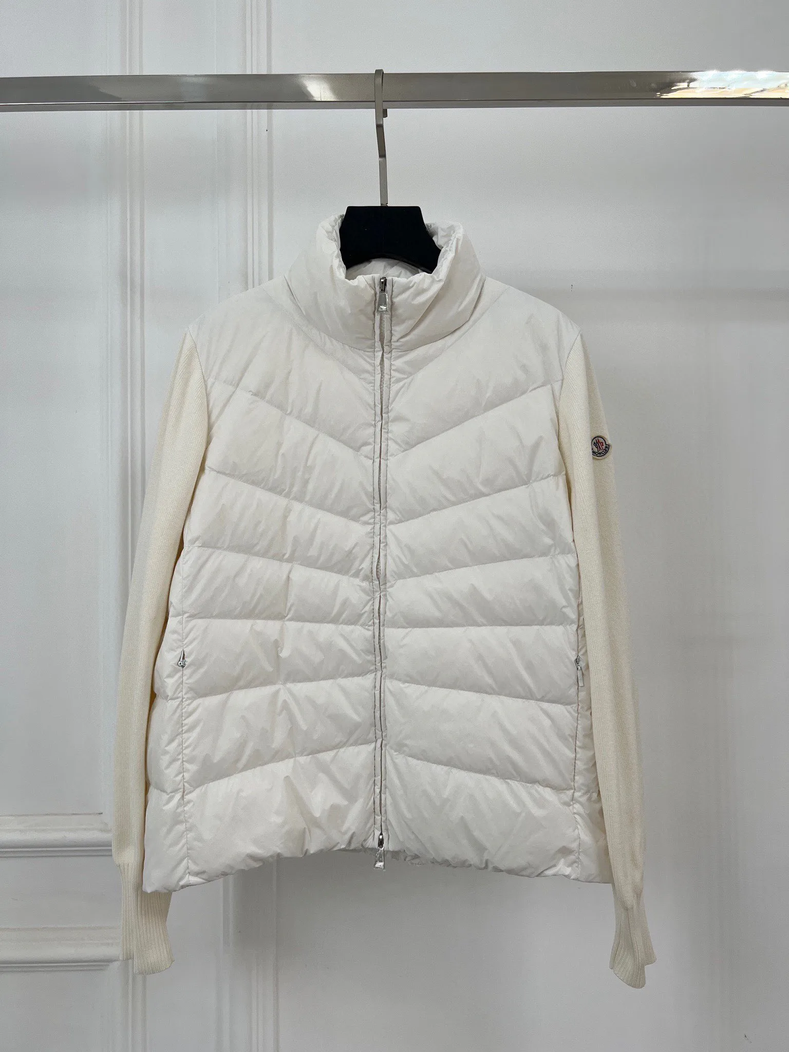 Куртки И Пуховики Женские Moncler 18415624