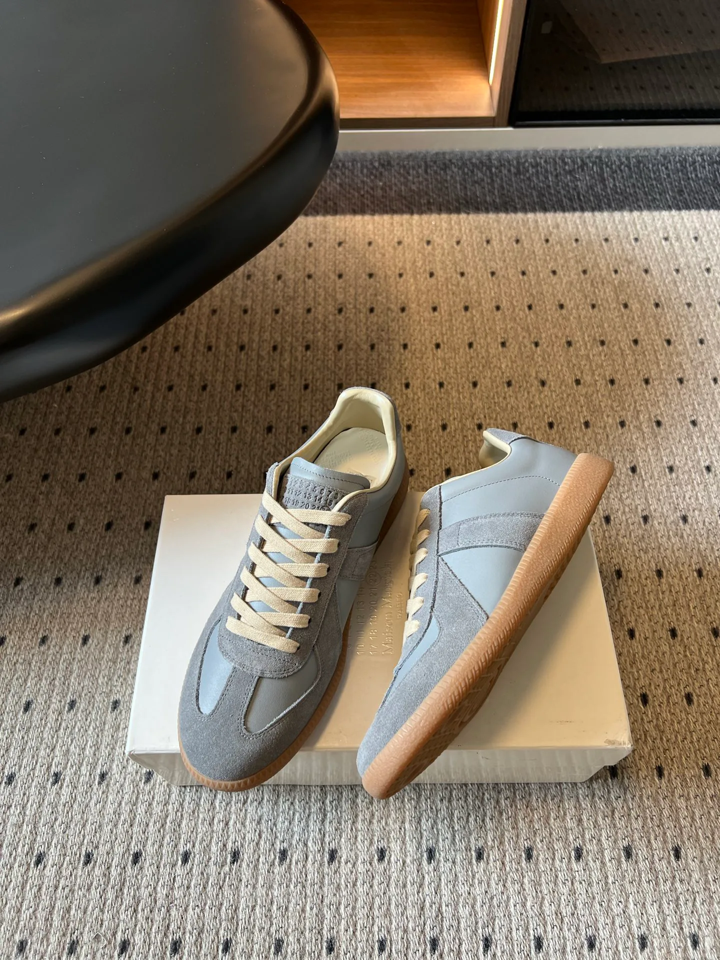 Кроссовки Женские Maison Margiela 17568916
