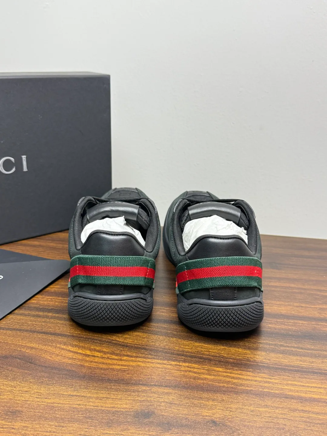 Кроссовки Женские Gucci 18961383