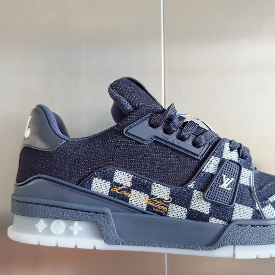 Кроссовки Женские Louis Vuitton 1546677