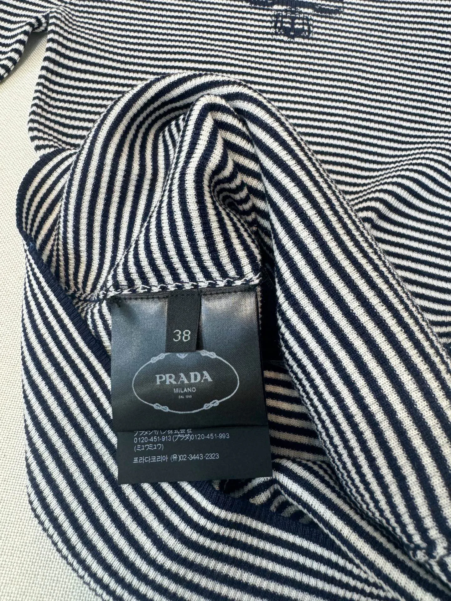 Футболки Женские Prada 11900994