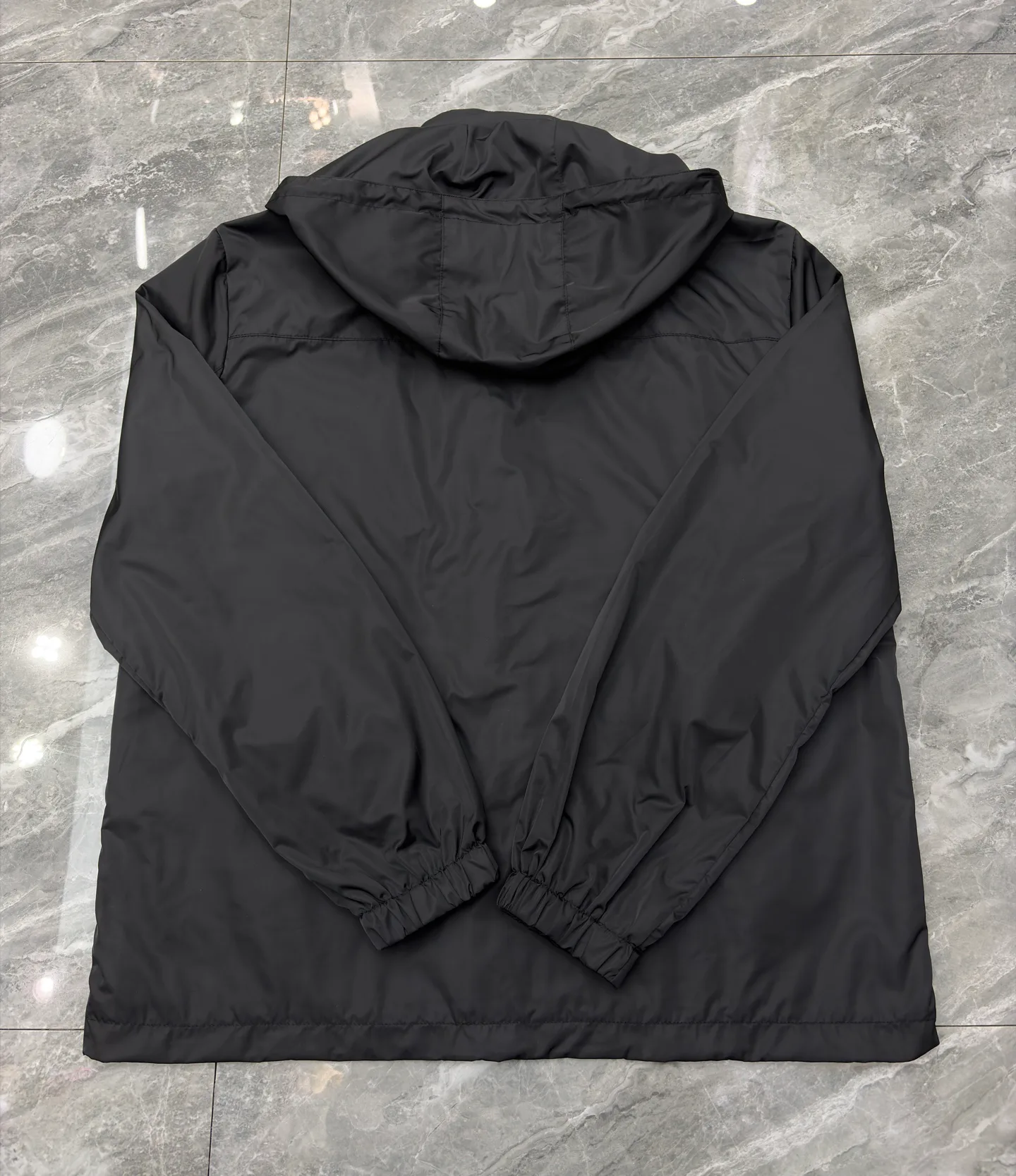 Куртки И Пуховики Мужские Prada 11690850