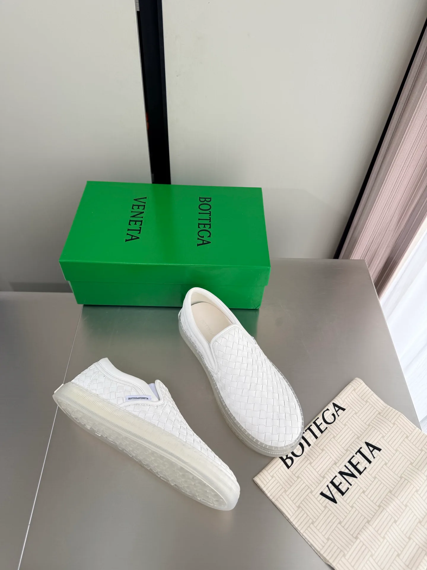 Кроссовки Женские Bottega Veneta 17722640