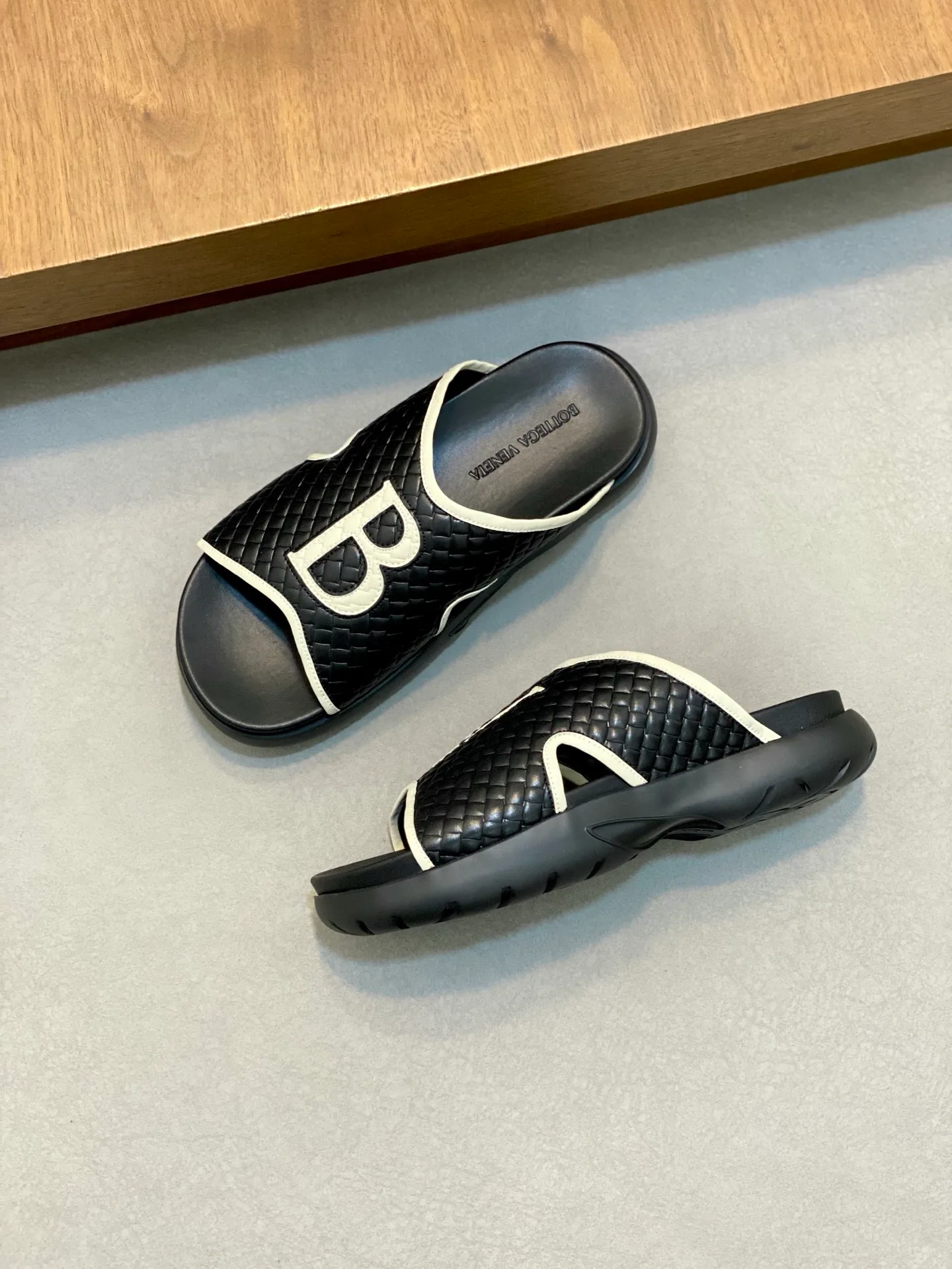 Шлепанцы Мужские Bottega Veneta 23894