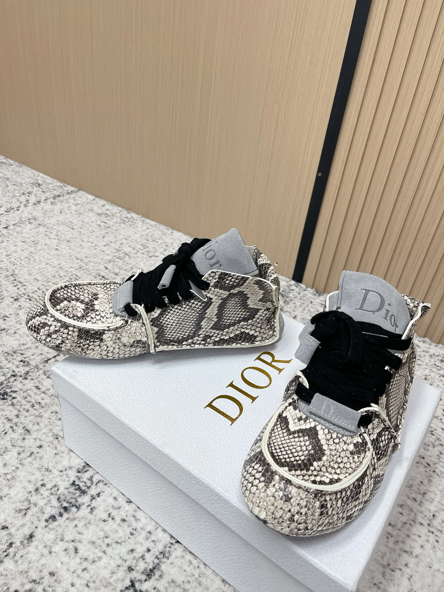 Кроссовки Мужские Christian Dior 11946963