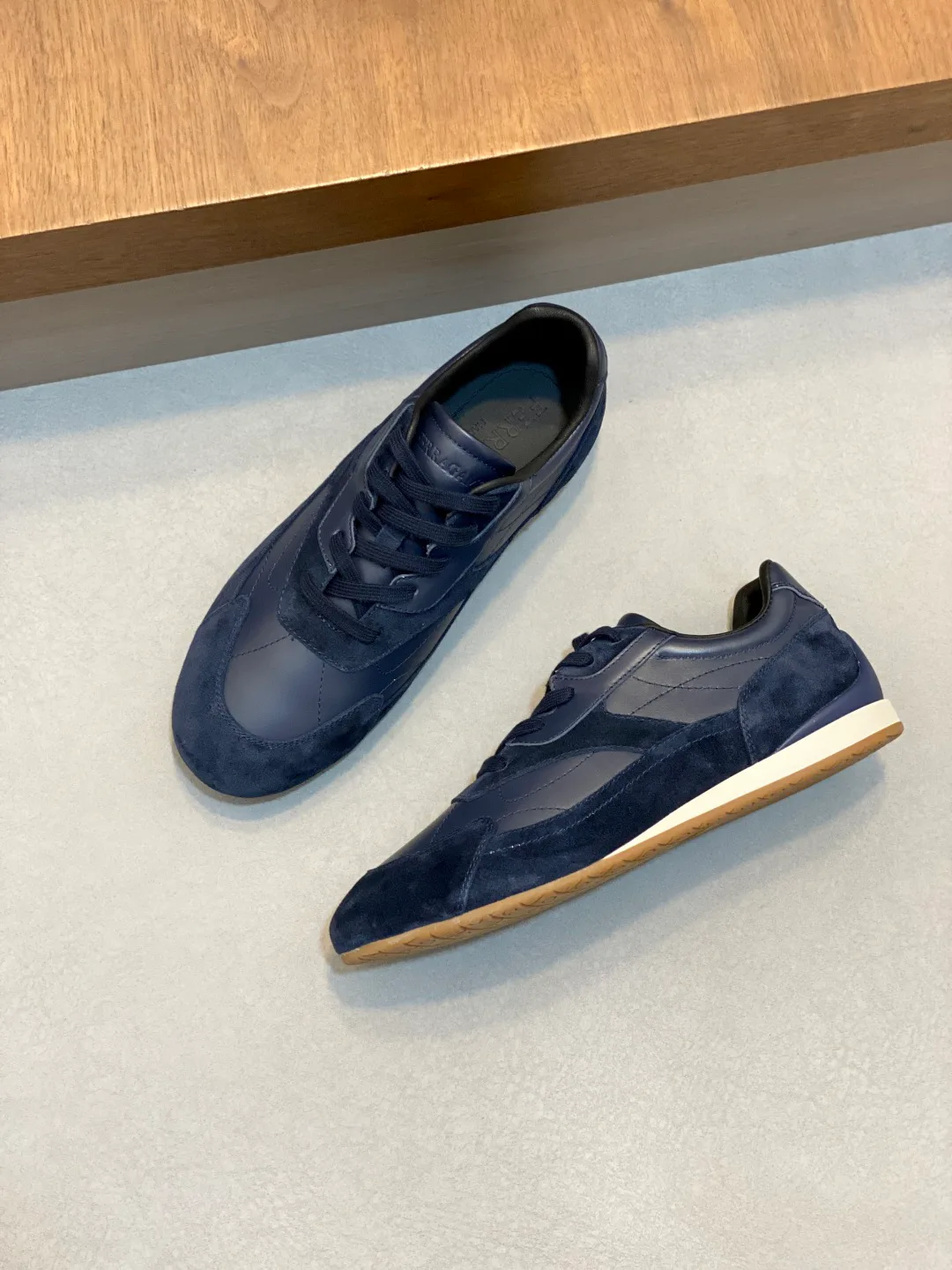 Кроссовки Мужские Salvatore Ferragamo 19458692