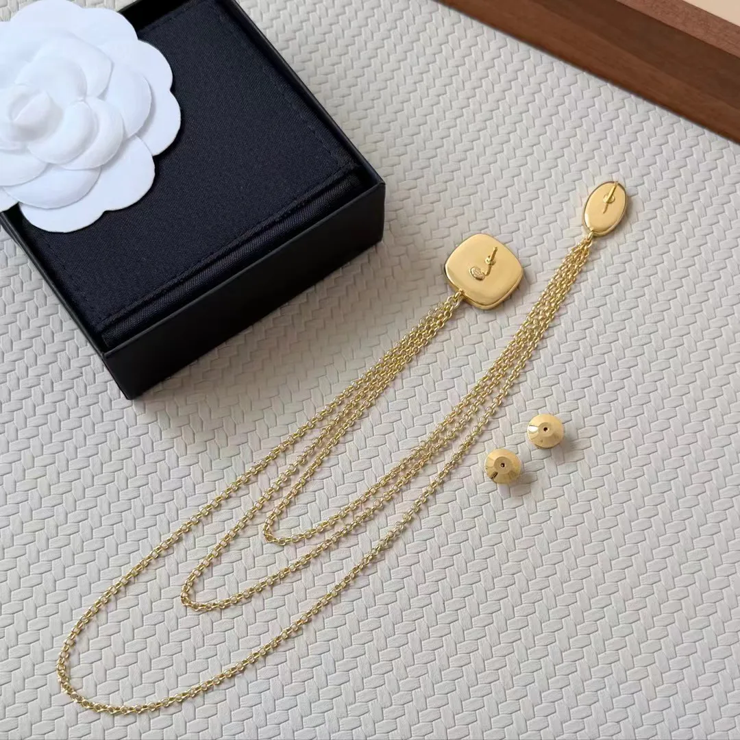 Бижутерия Chanel 18123066