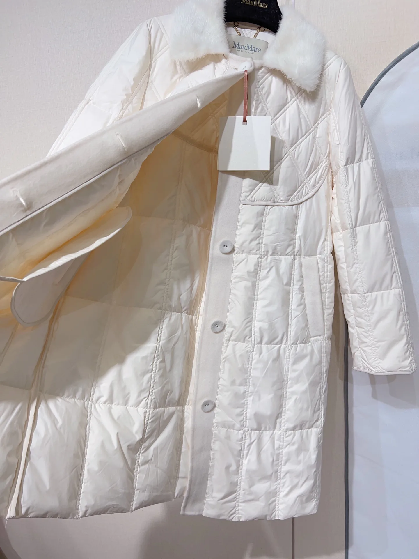 Куртки И Пуховики Женские Max Mara 18734085