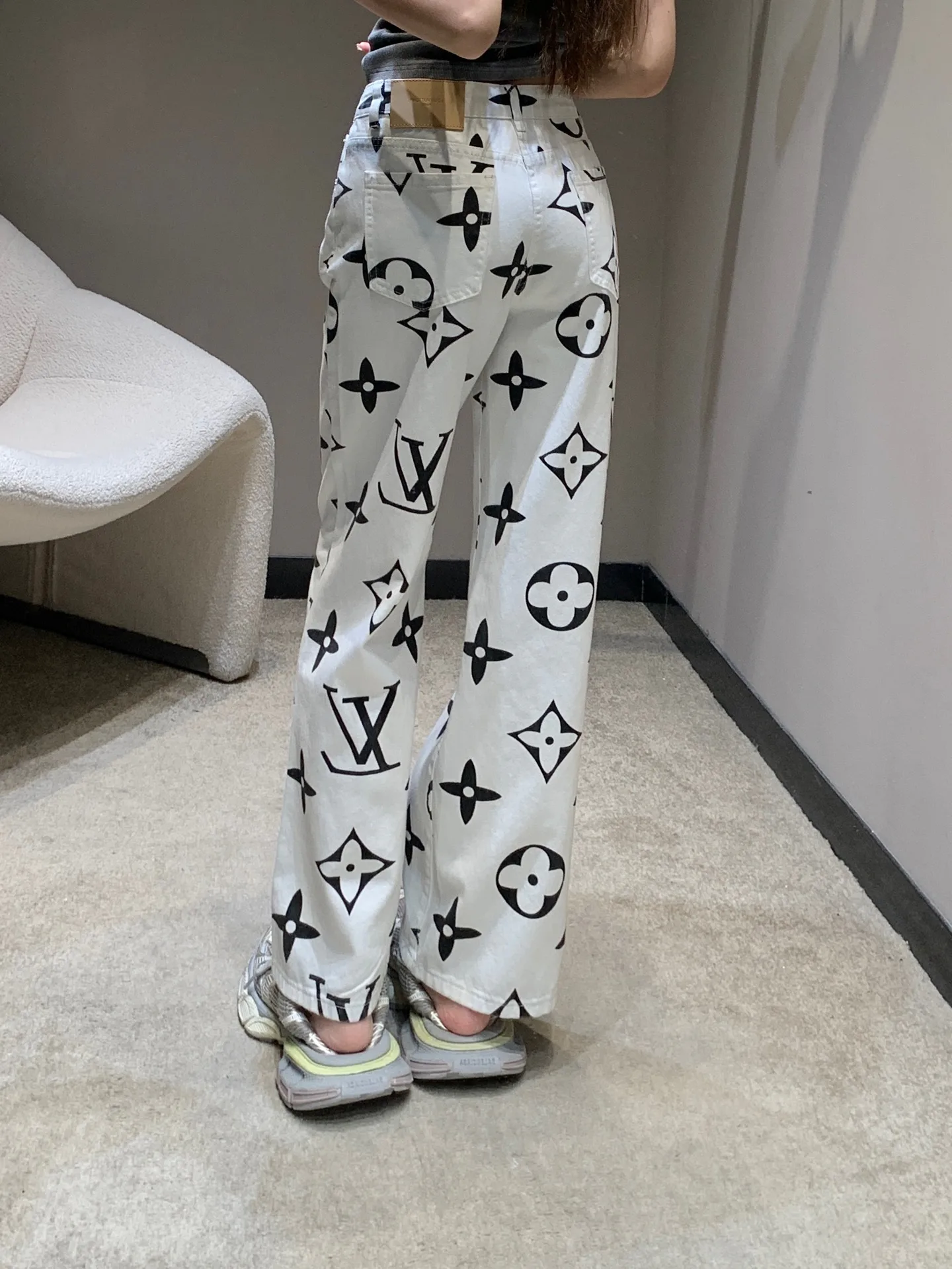 Джинсы Женские Louis Vuitton 34585