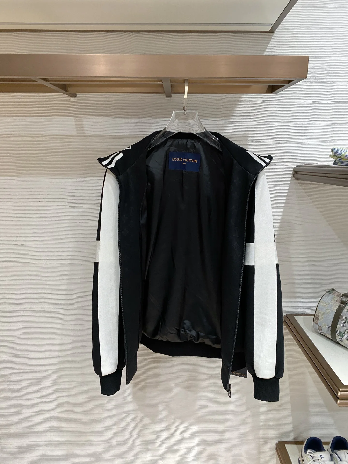 Куртки И Пуховики Мужские Louis Vuitton 10479661