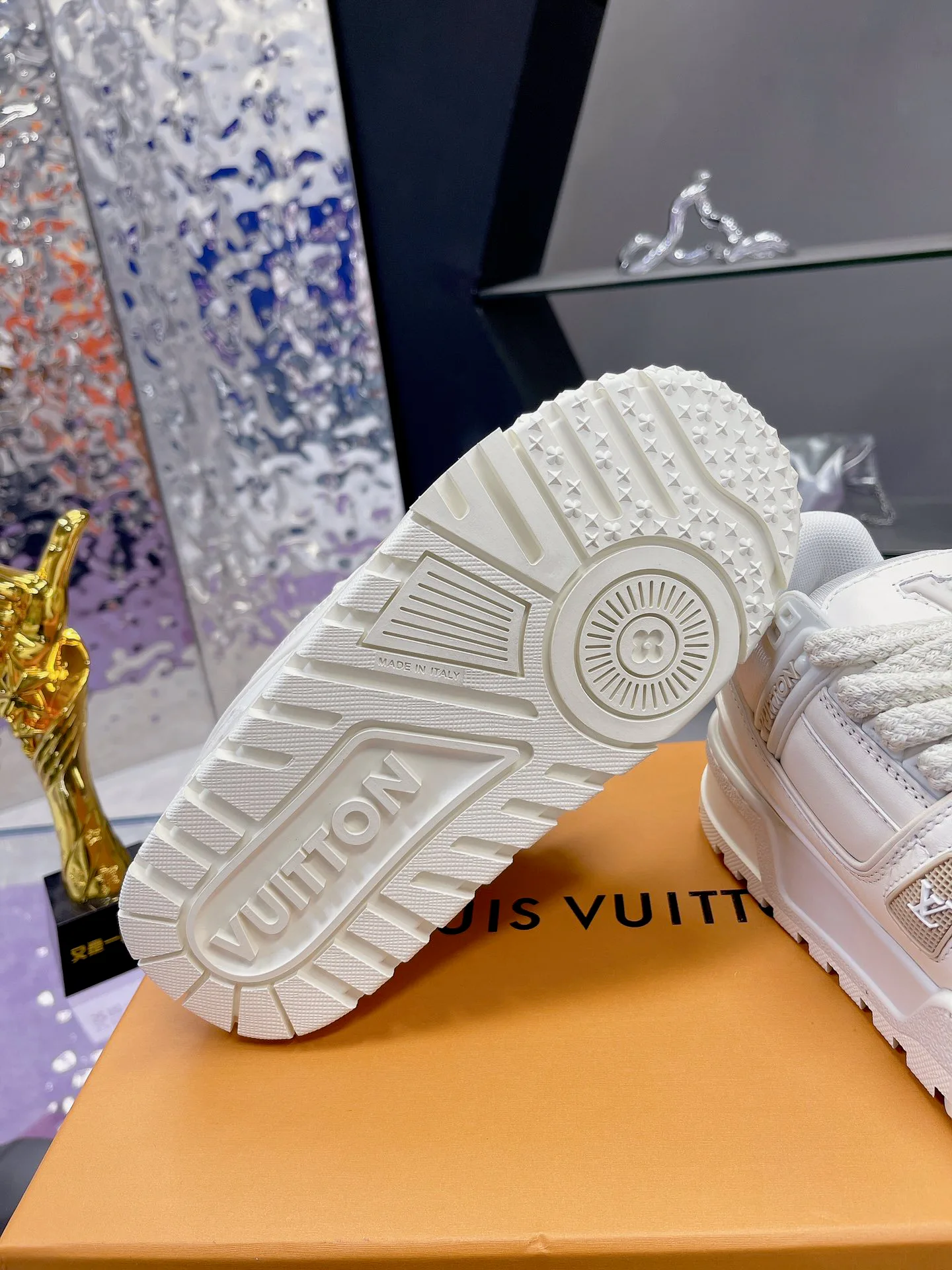 Кроссовки Женские Louis Vuitton 276135