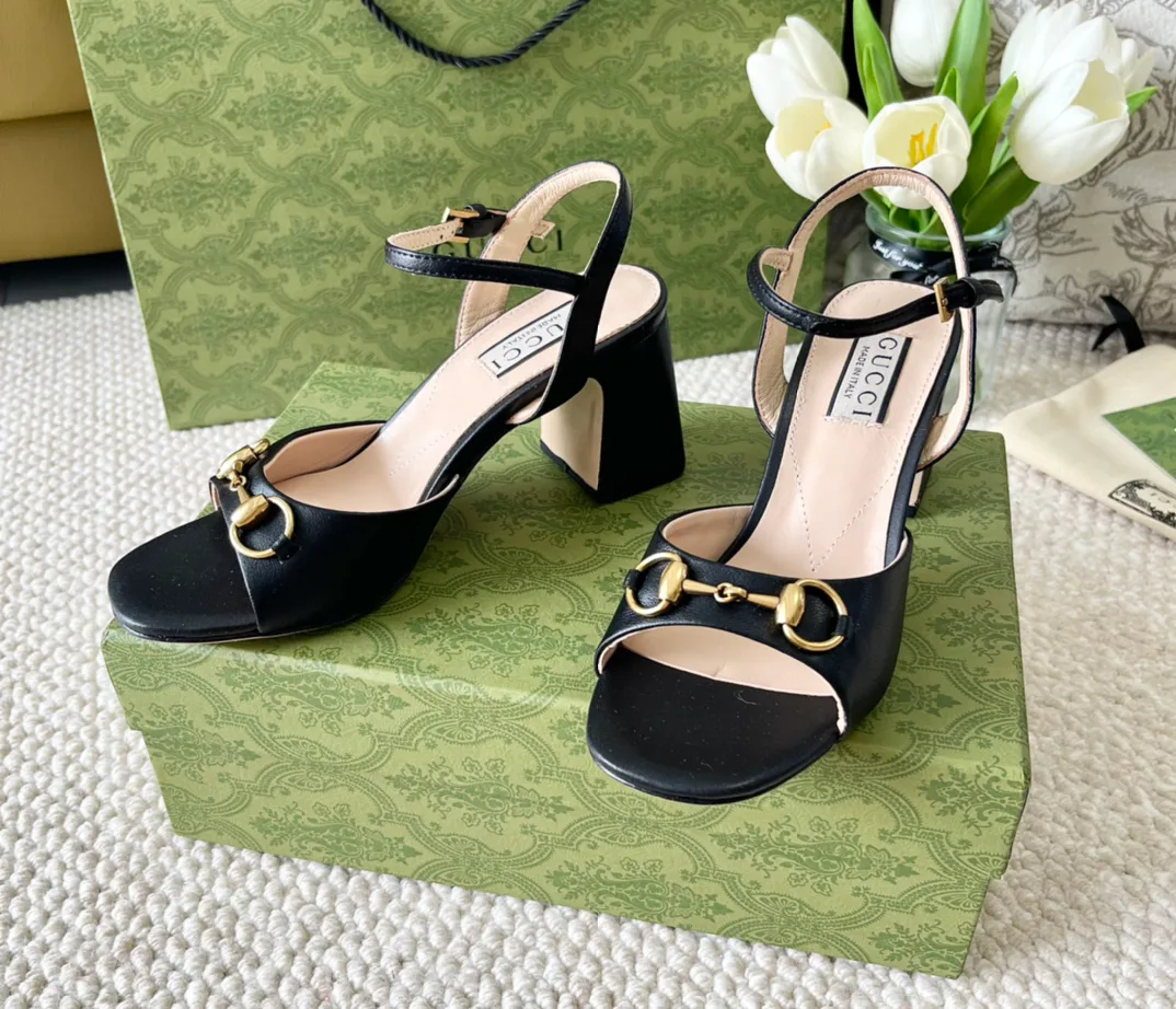 Босоножки Женские Gucci 17614715