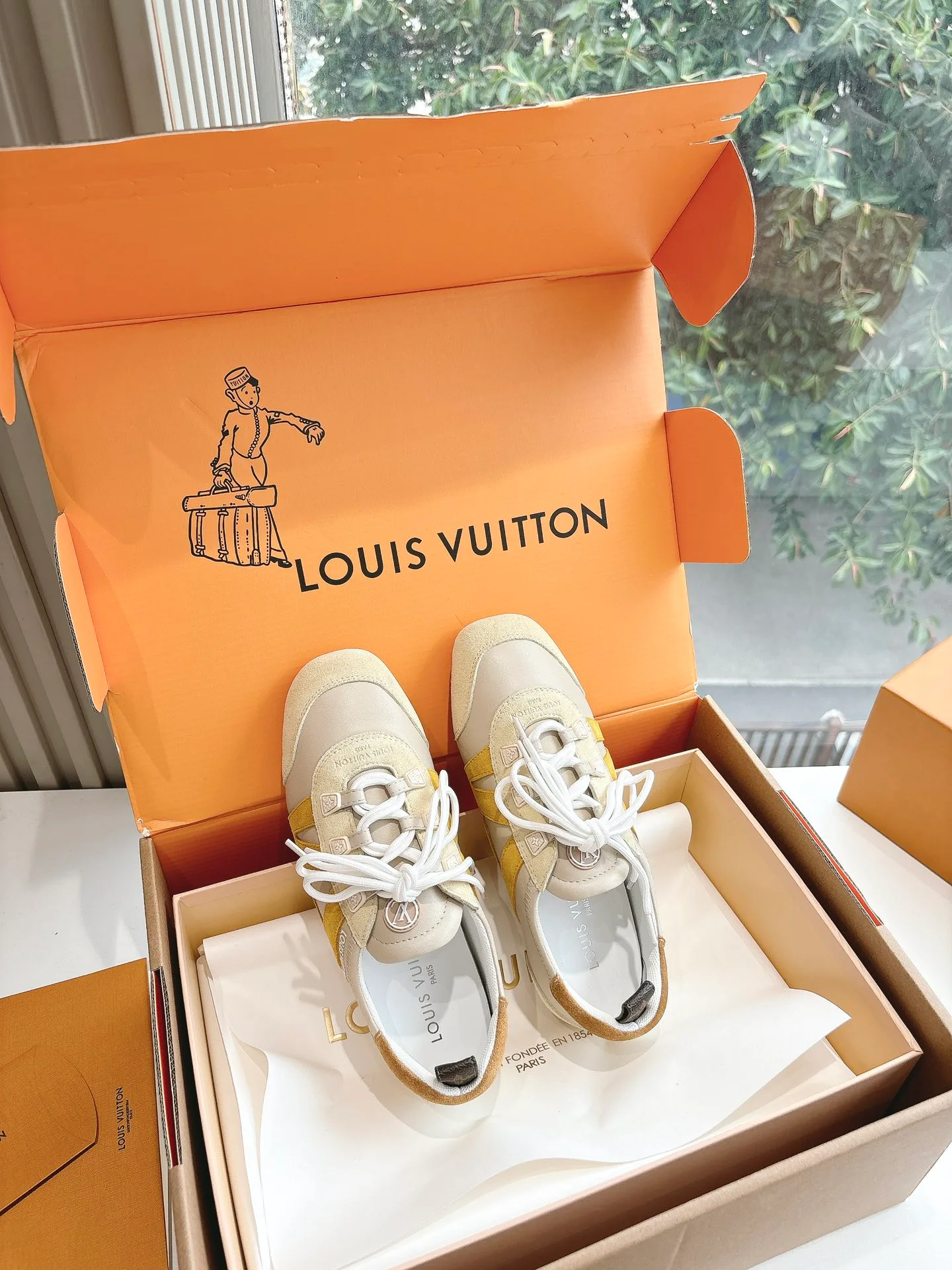 Кроссовки Женские Louis Vuitton 8979813