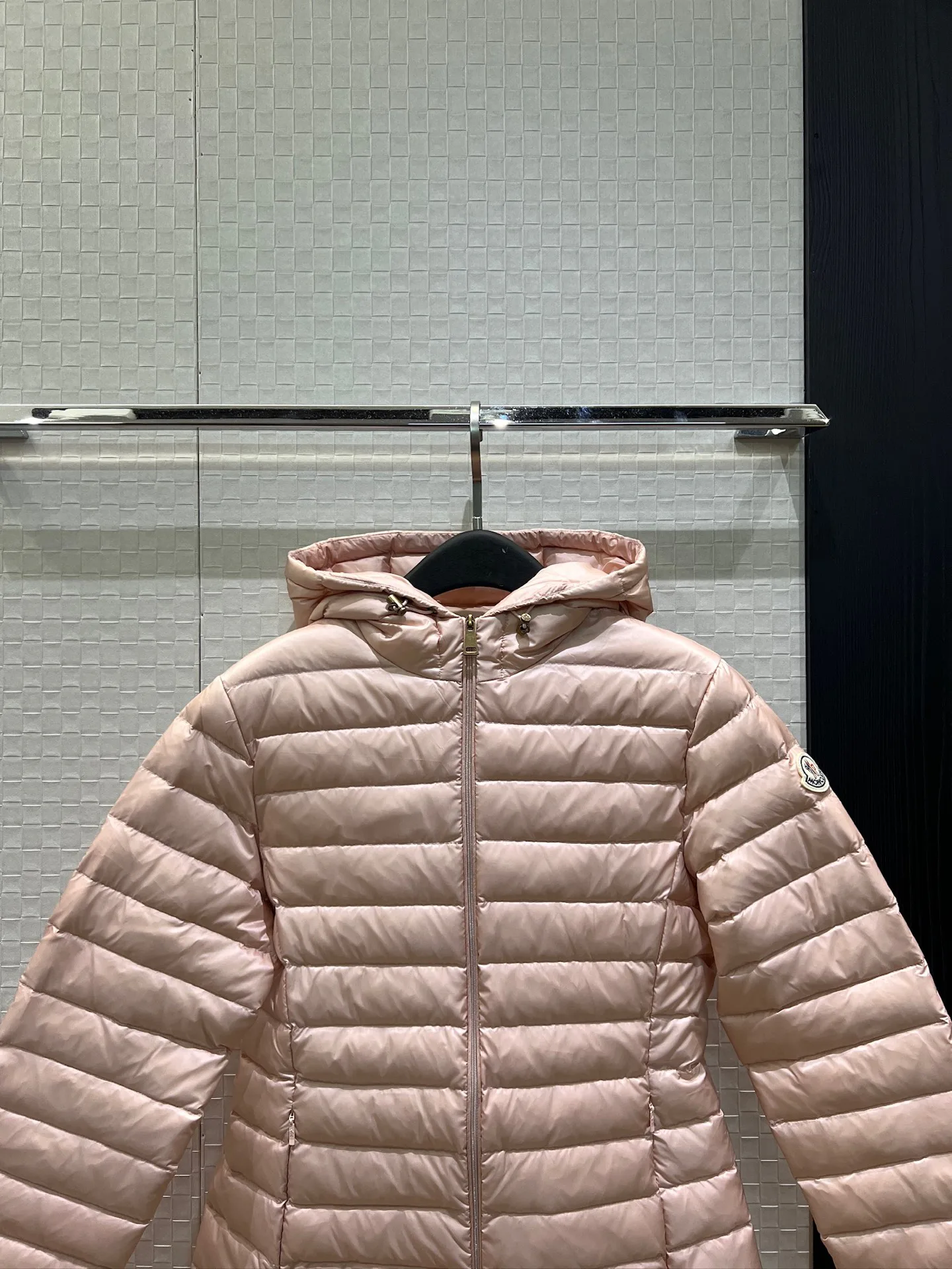 Куртки И Пуховики Женские Moncler 19484100