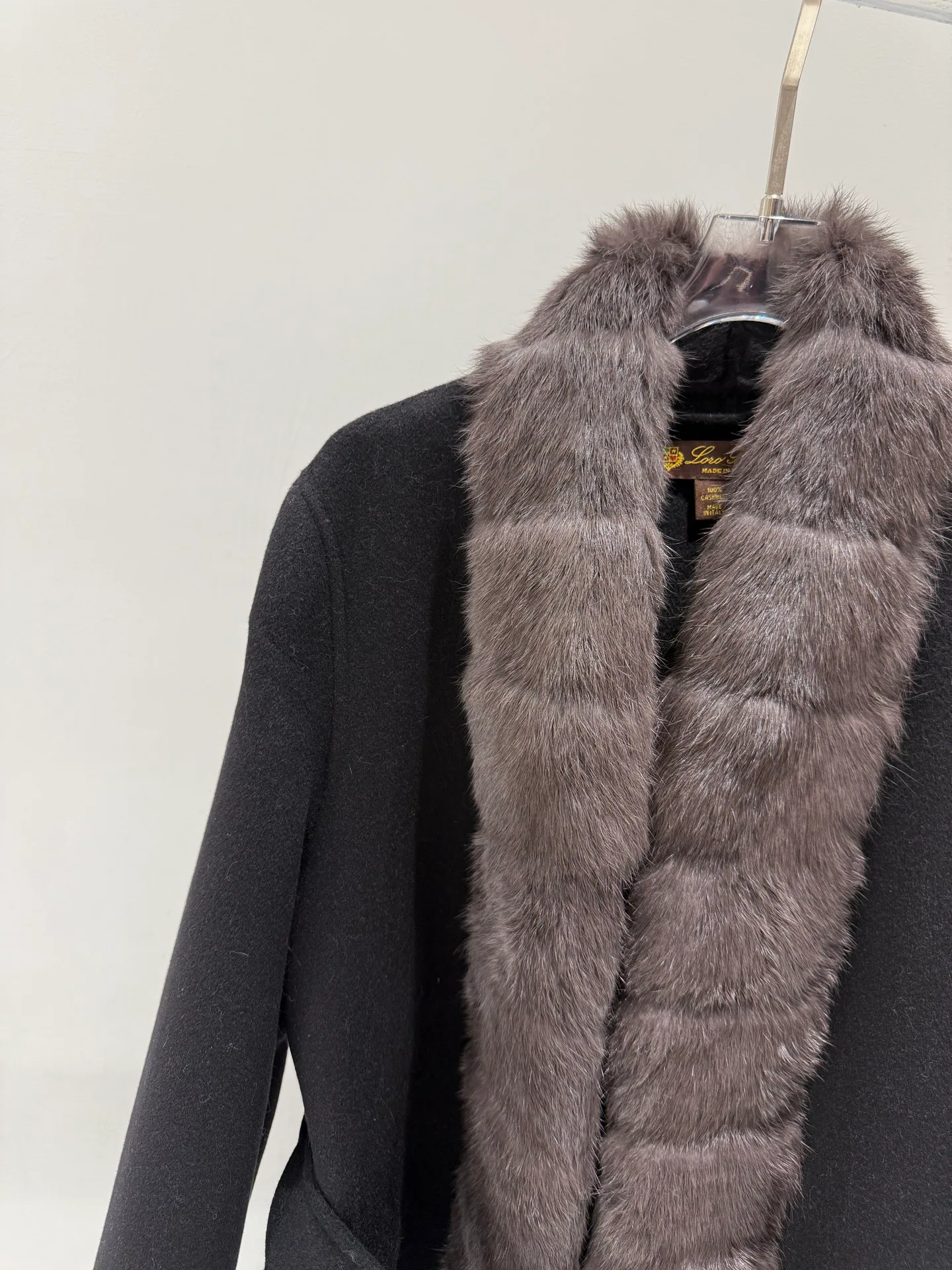 Пальто Женские Loro Piana 18699764