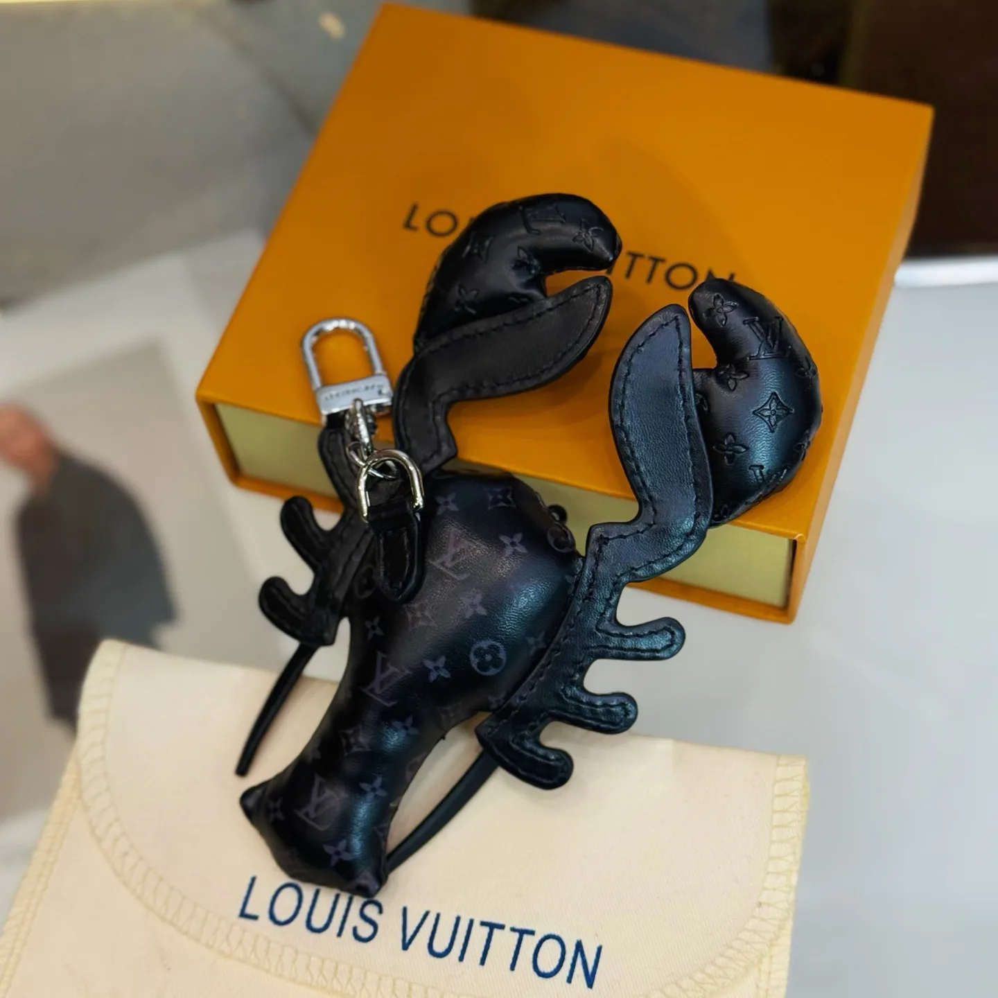 Ключницы Louis Vuitton 17451696