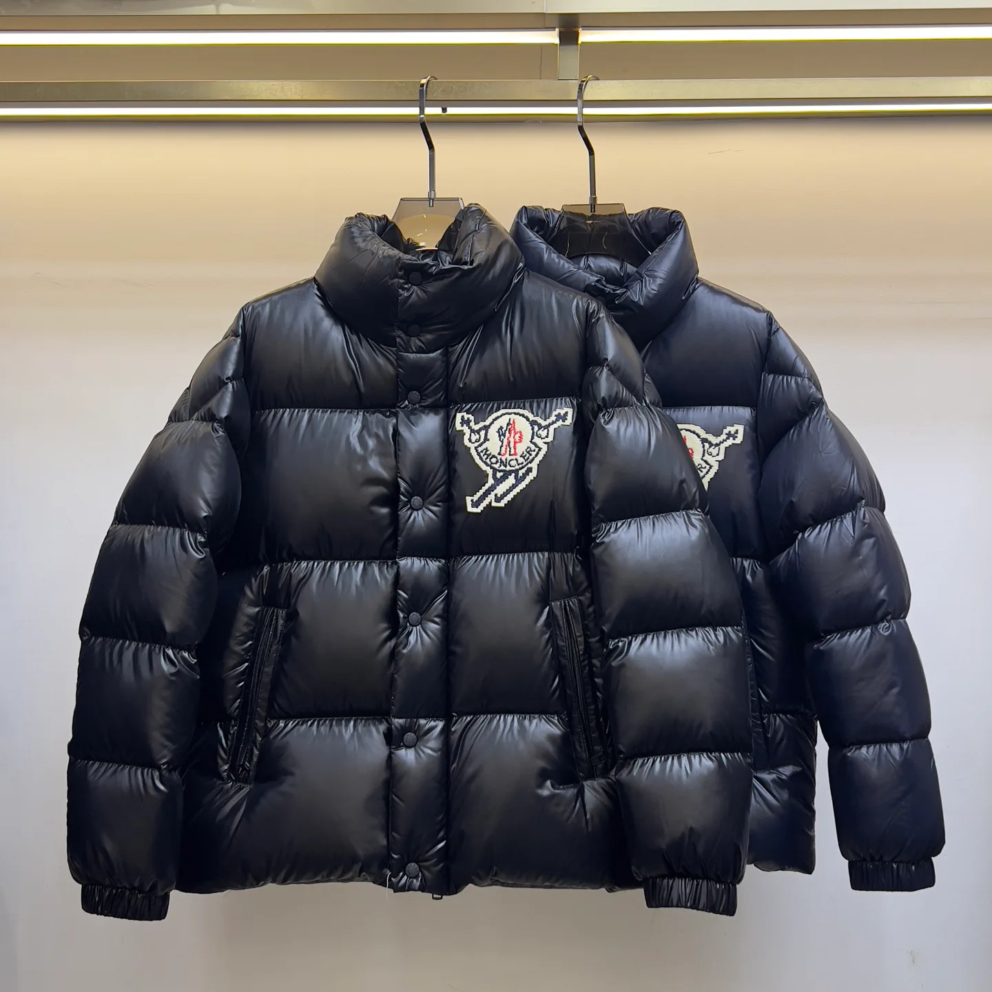 Куртки И Пуховики Женские Moncler 844165